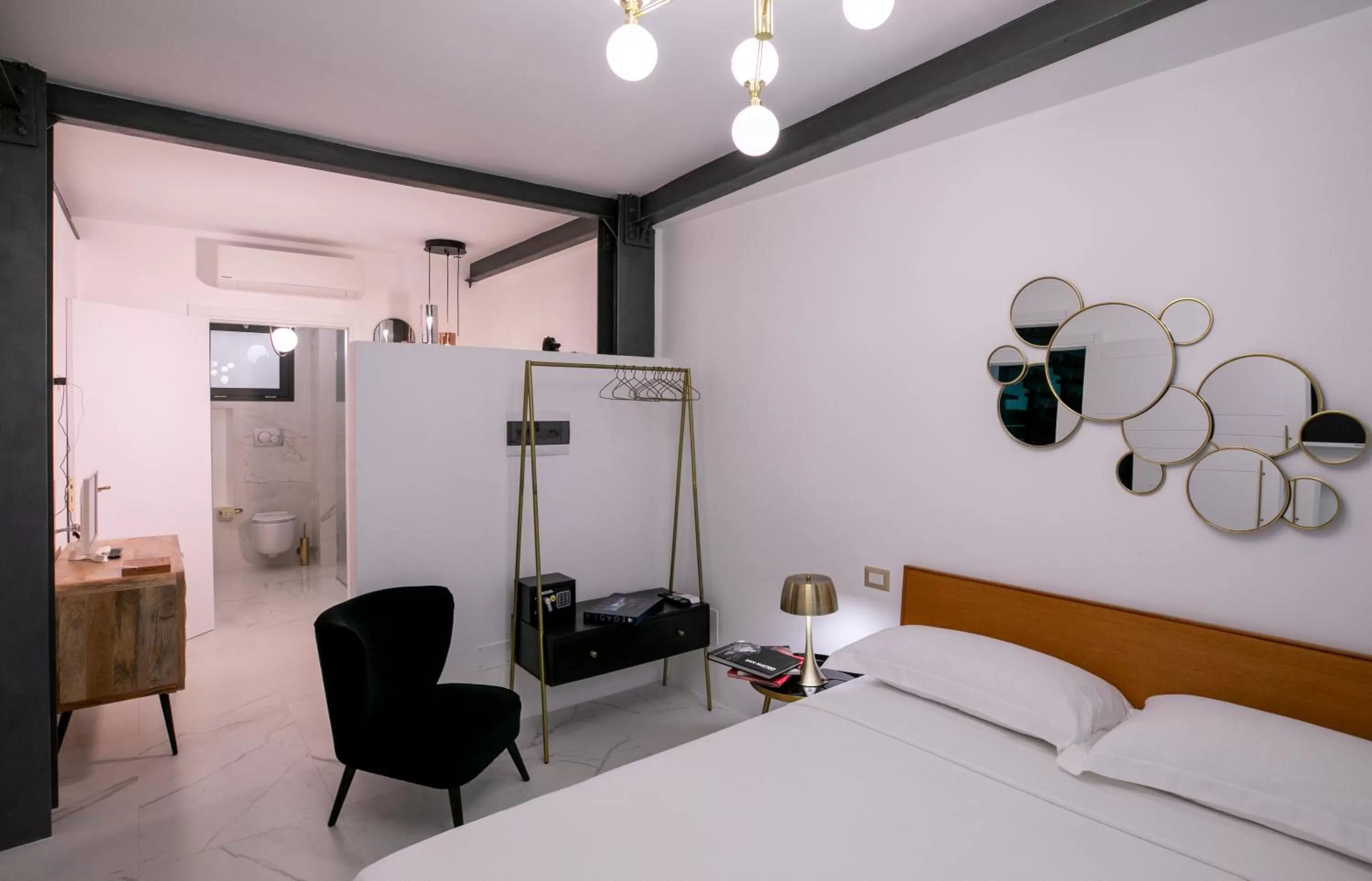 Bedroom, Bed in Azzoli Trapani - Apartments&Skypool - Adults Only