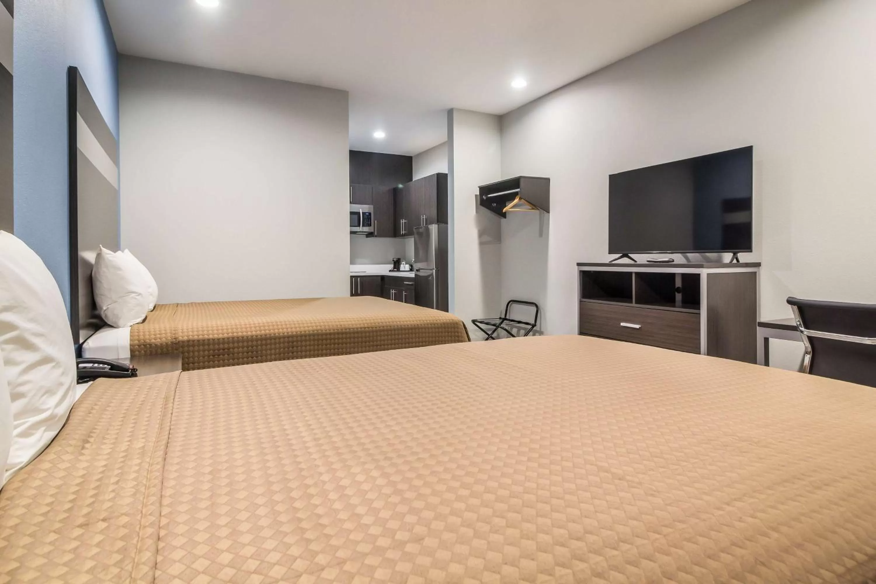 Bed in Studio 6 Deer Park, Tx