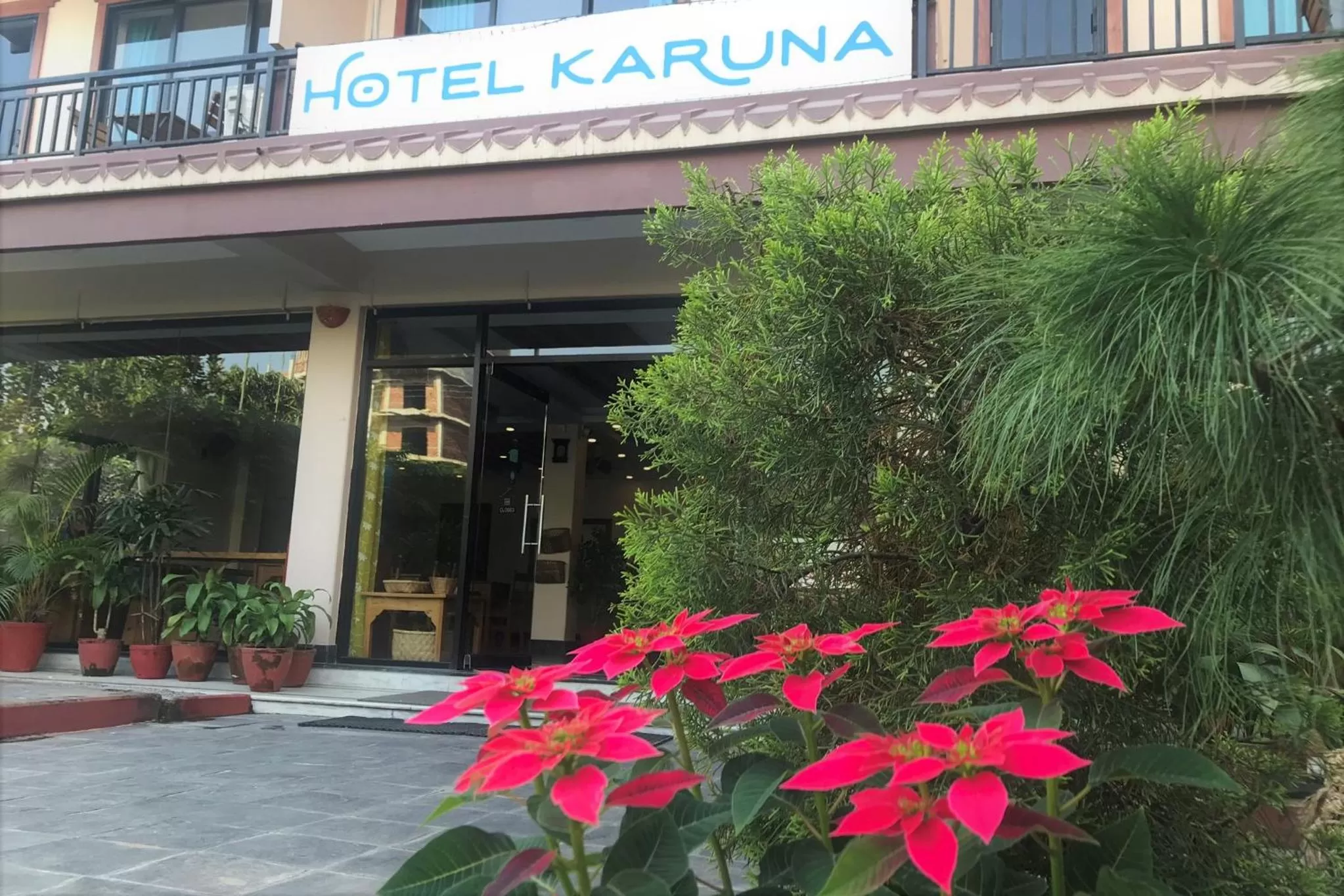 Facade/entrance in Hotel Karuna