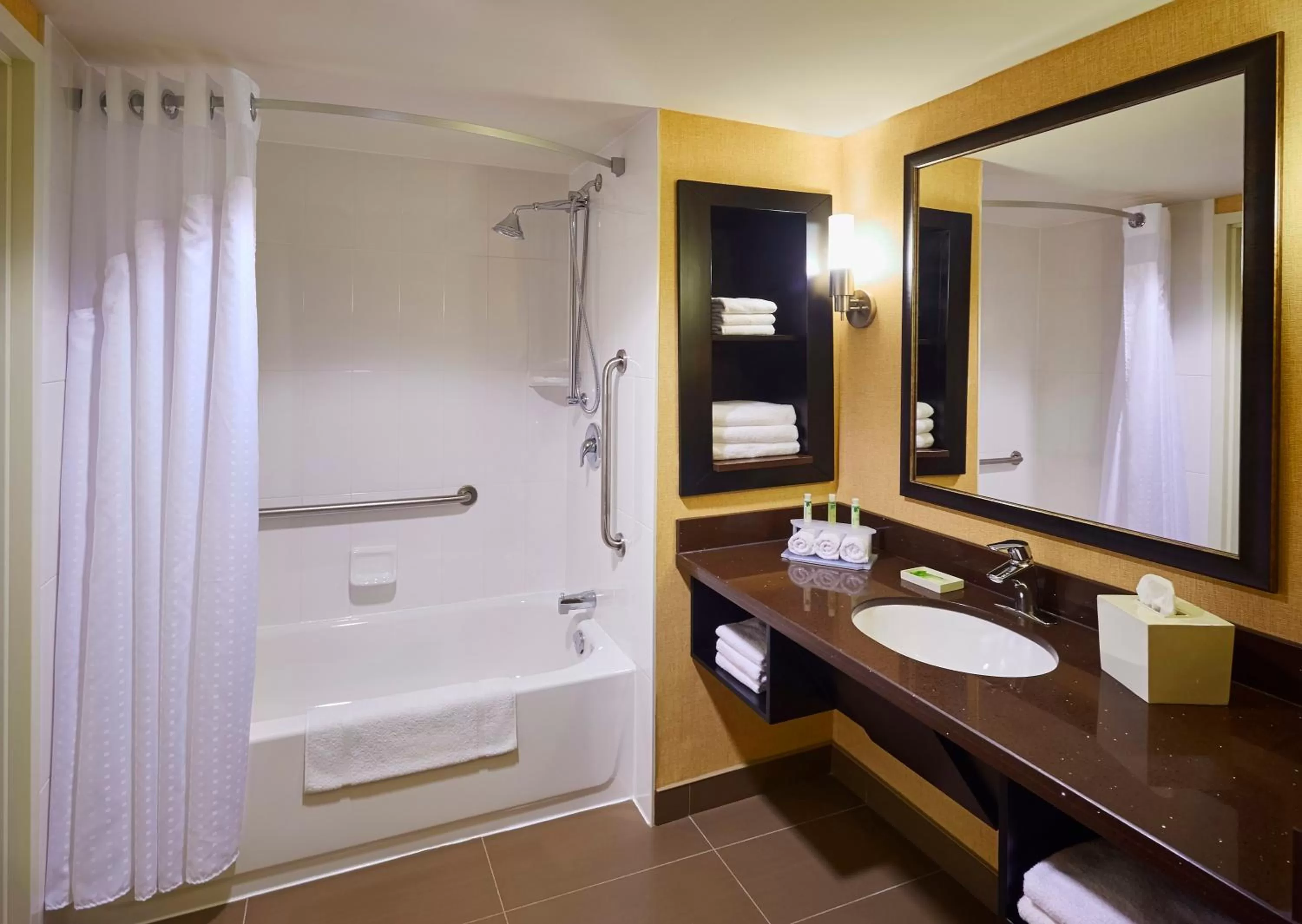 Bathroom in Holiday Inn Express & Suites Timmins by IHG