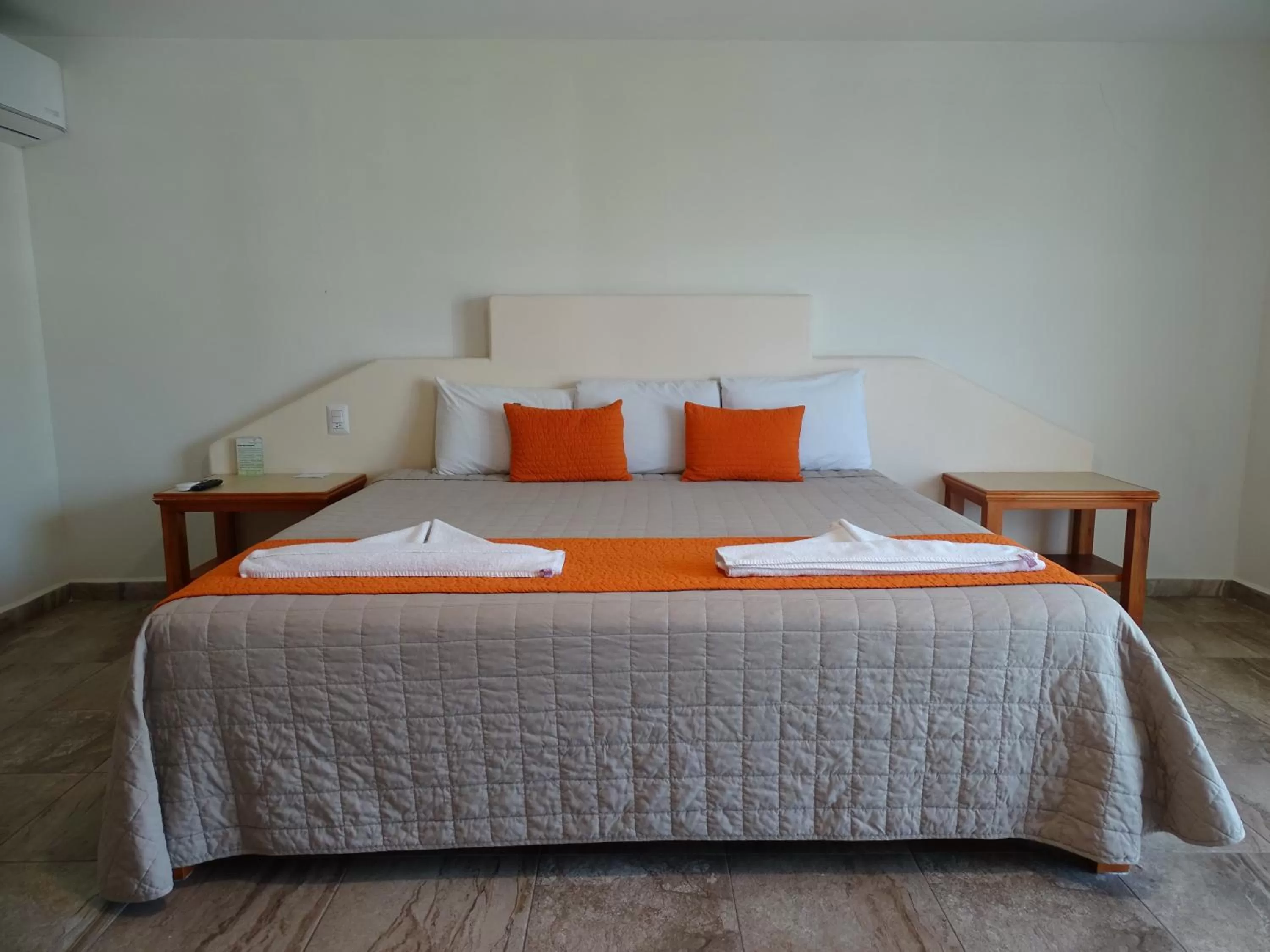 Bed in Hotel Palapa Palace