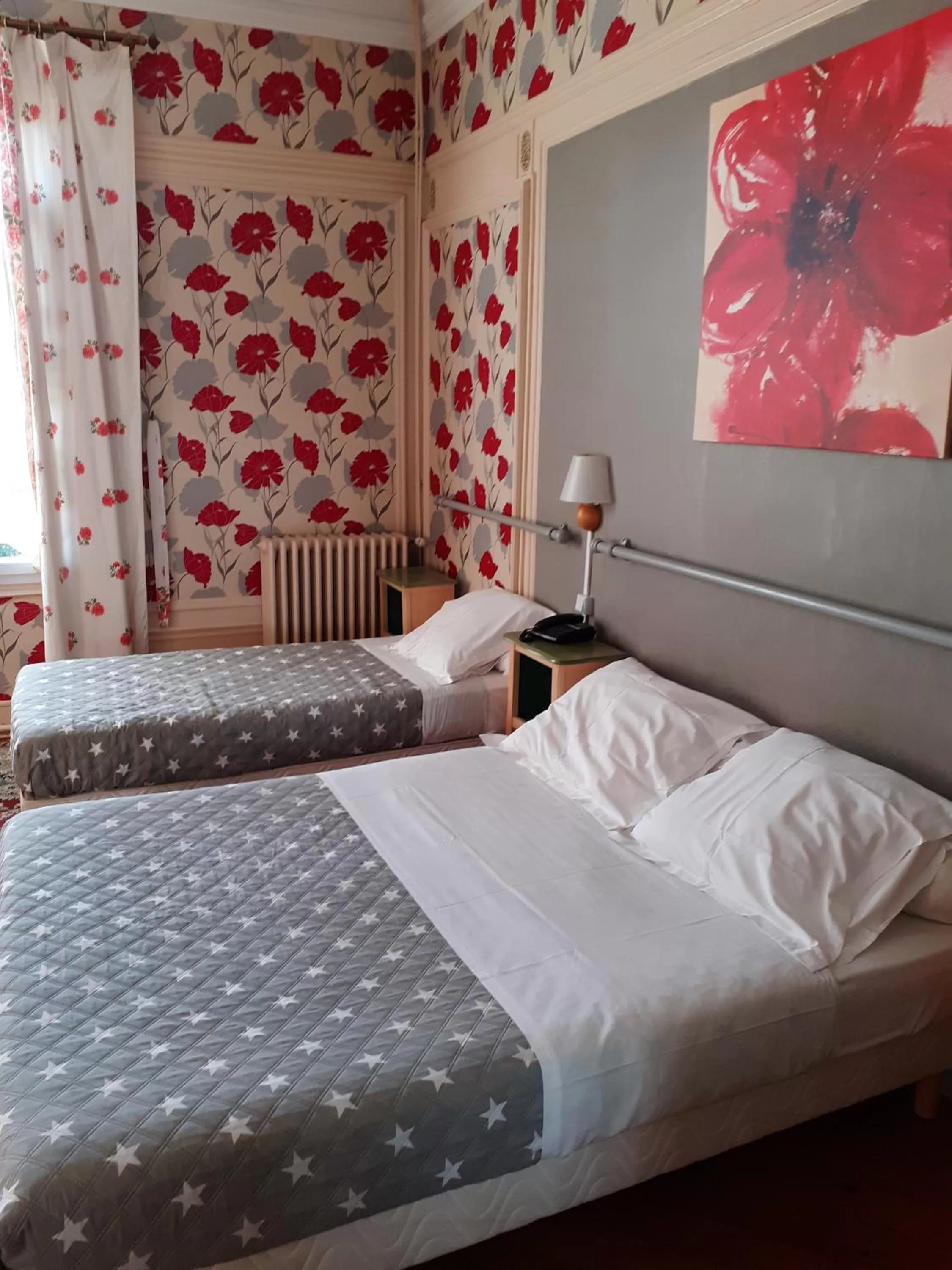 Bed in Hotel du chateau blanc