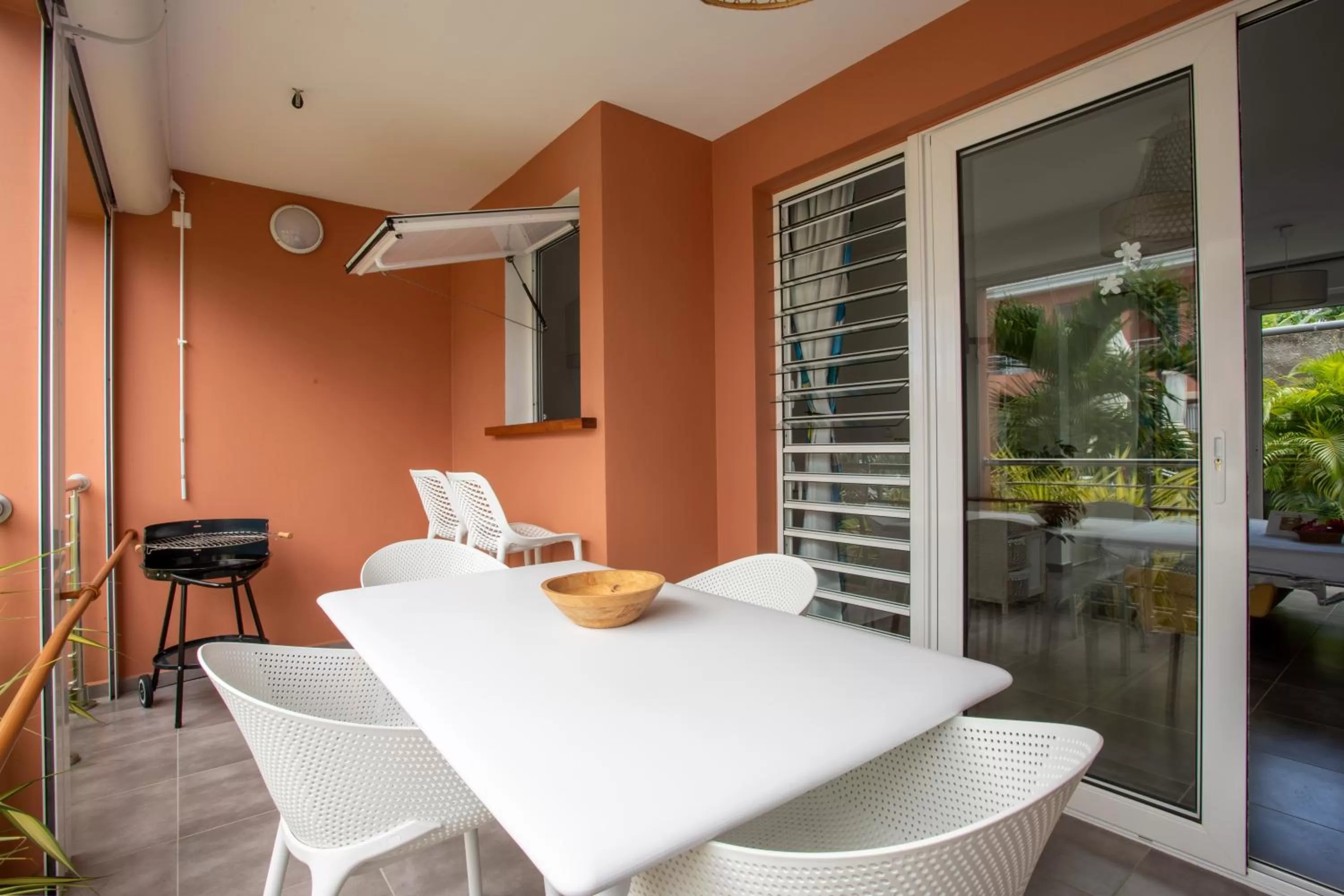 Patio in Hôtel Guadeloupe Palm Suites