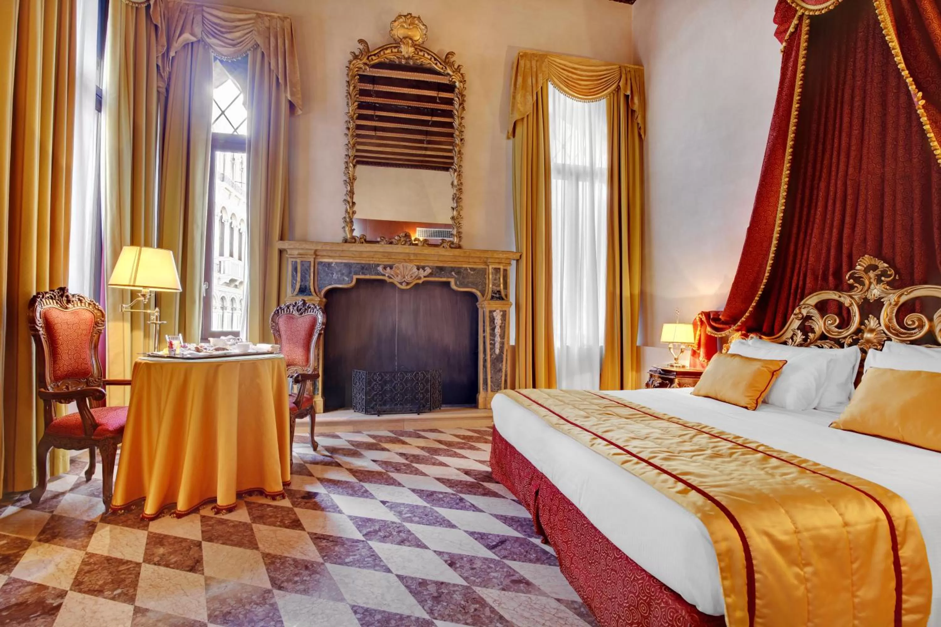 Photo of the whole room, Bed in Hotel Donà Palace