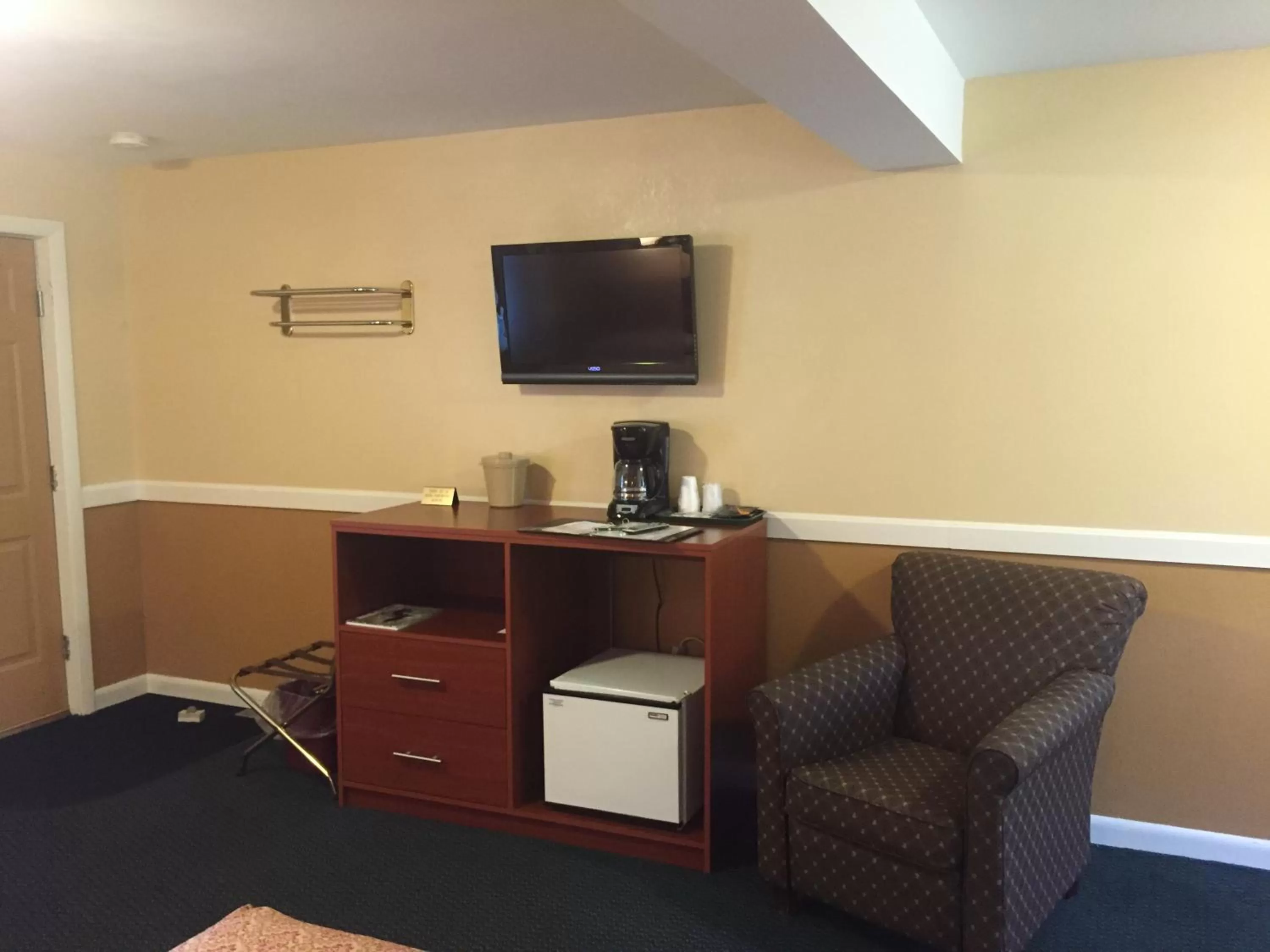 Seating area in Briarcliff Motel