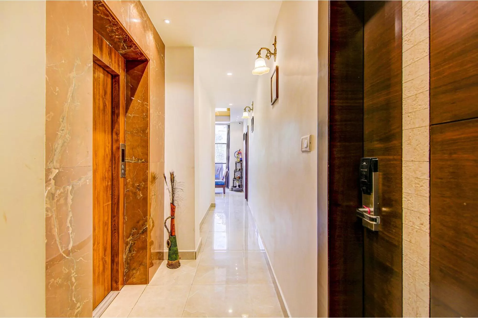 Lobby or reception in FabHotel The Khushi Regent