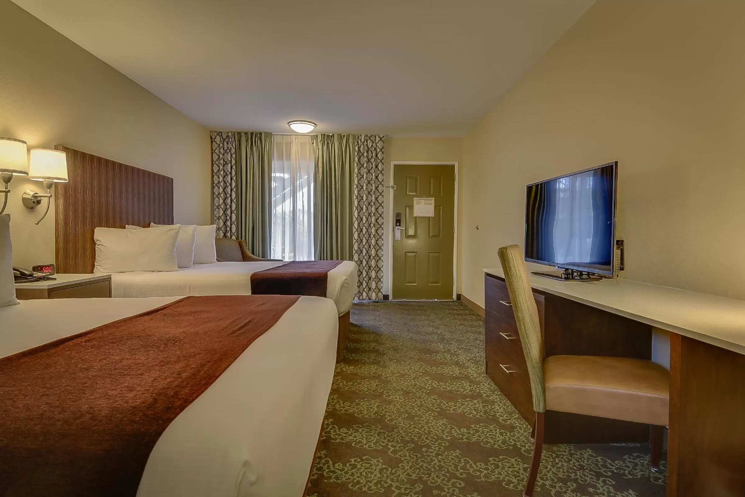 Photo of the whole room, Bed in Vagabond Inn Bishop