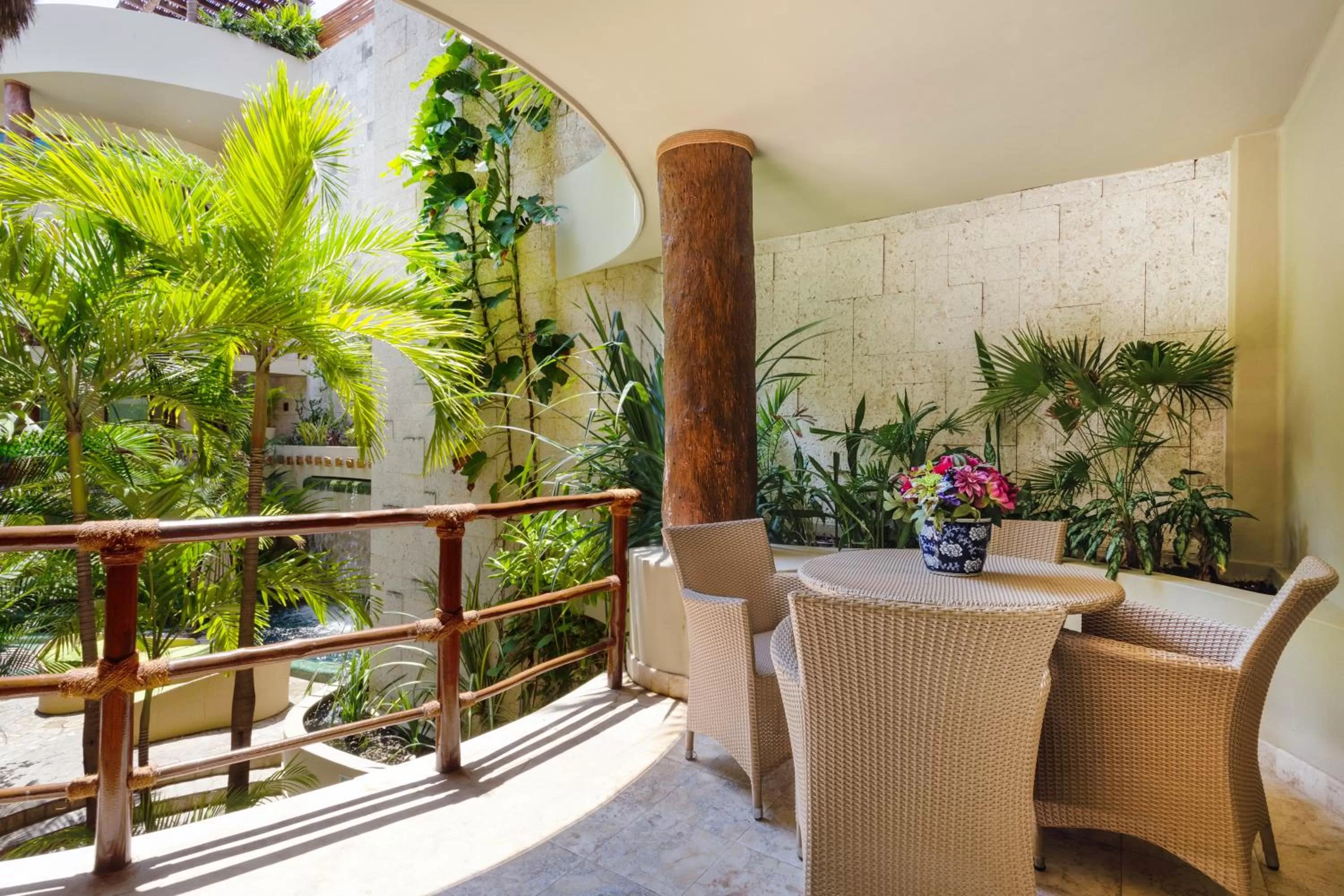 Balcony/Terrace in Maya Villa Condo Hotel and Beachclub