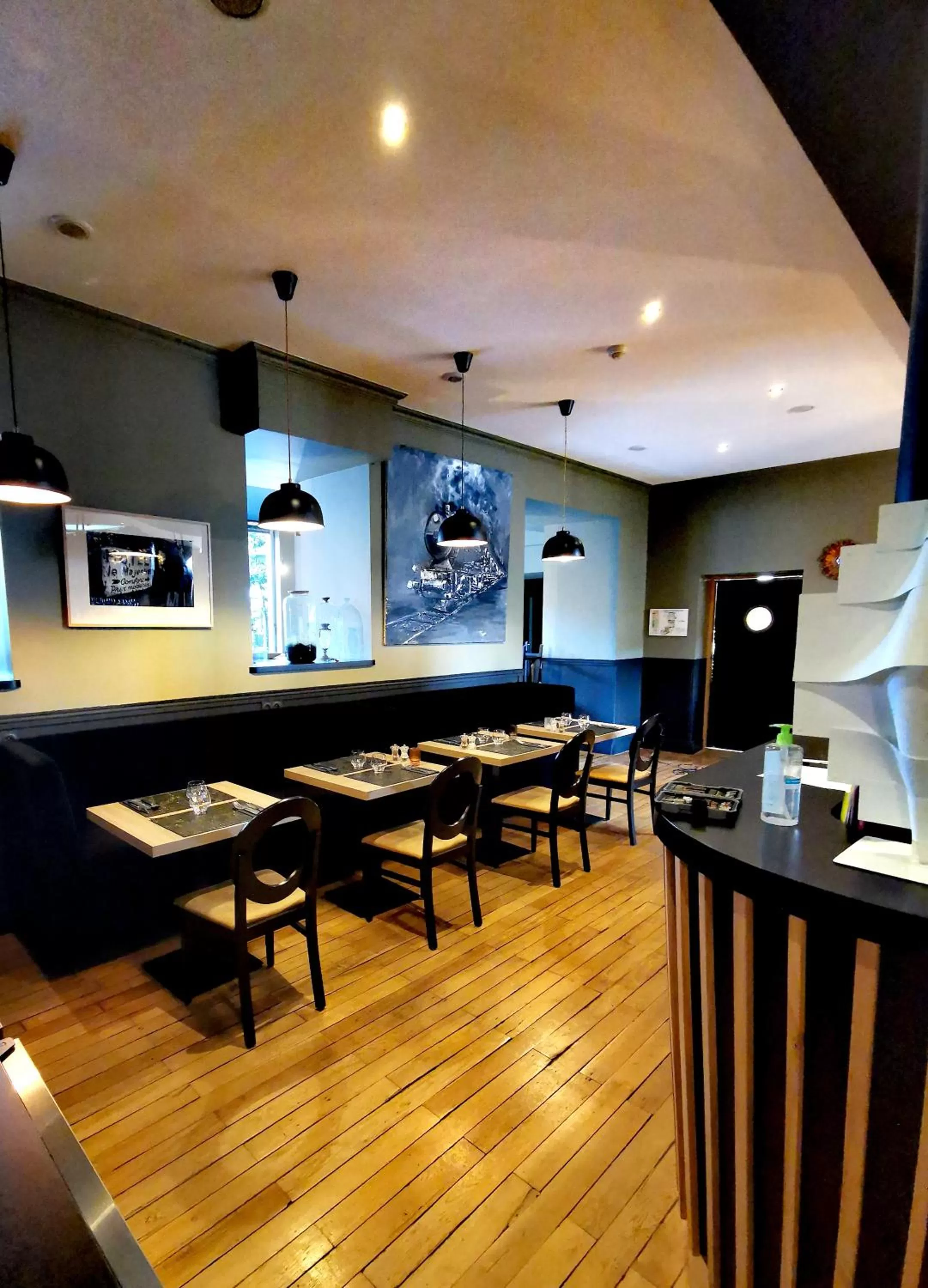 Restaurant/places to eat in Grand Hôtel Brive