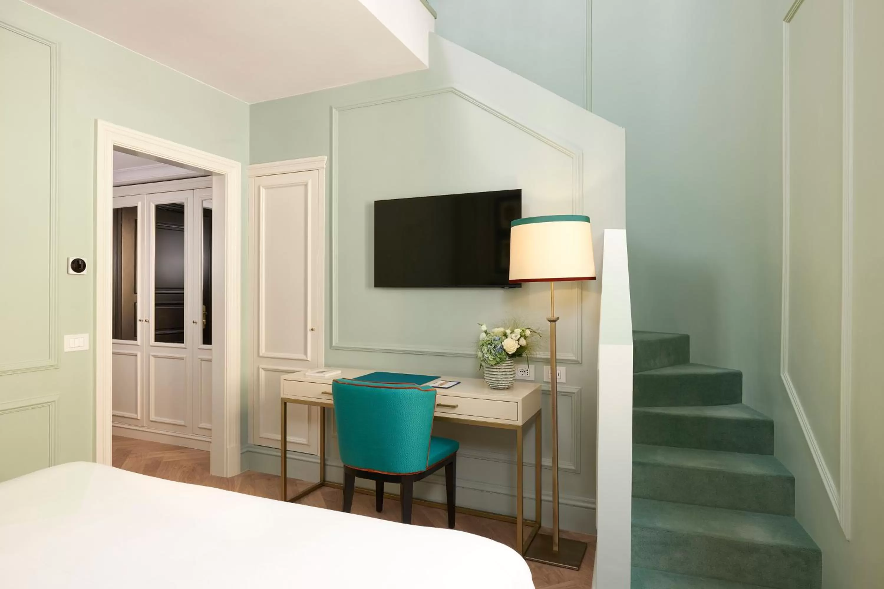 Decorative detail, Bed in Palazzo Ripetta