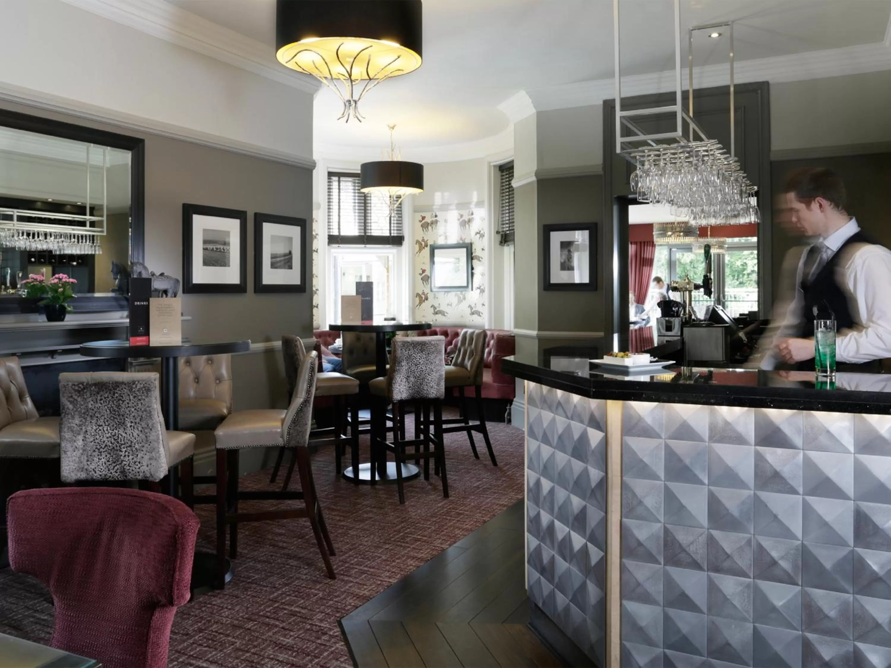 Lounge or bar in Macdonald Berystede Hotel & Spa