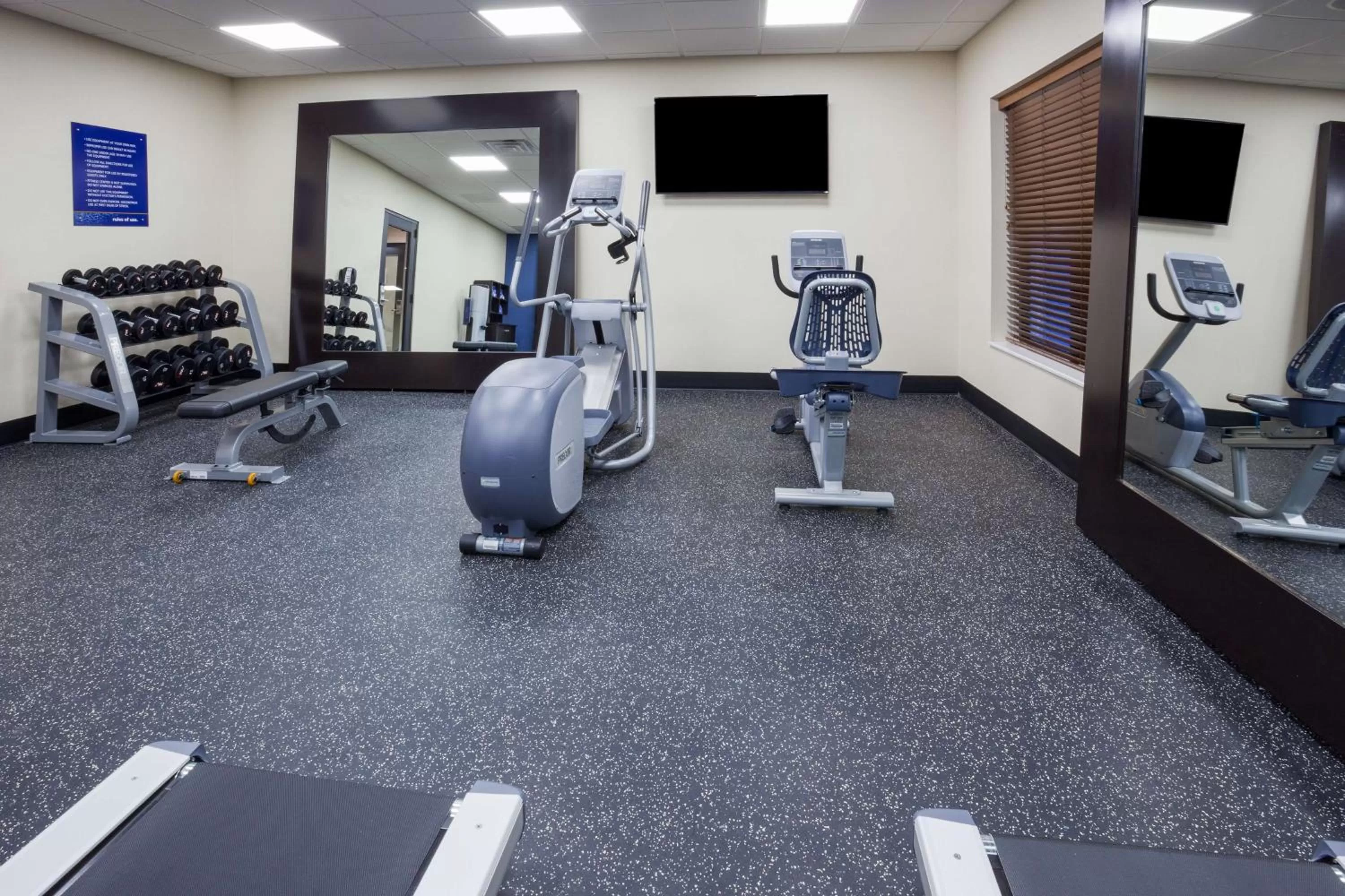 Fitness centre/facilities in Hampton Inn & Suites Sioux City South, IA