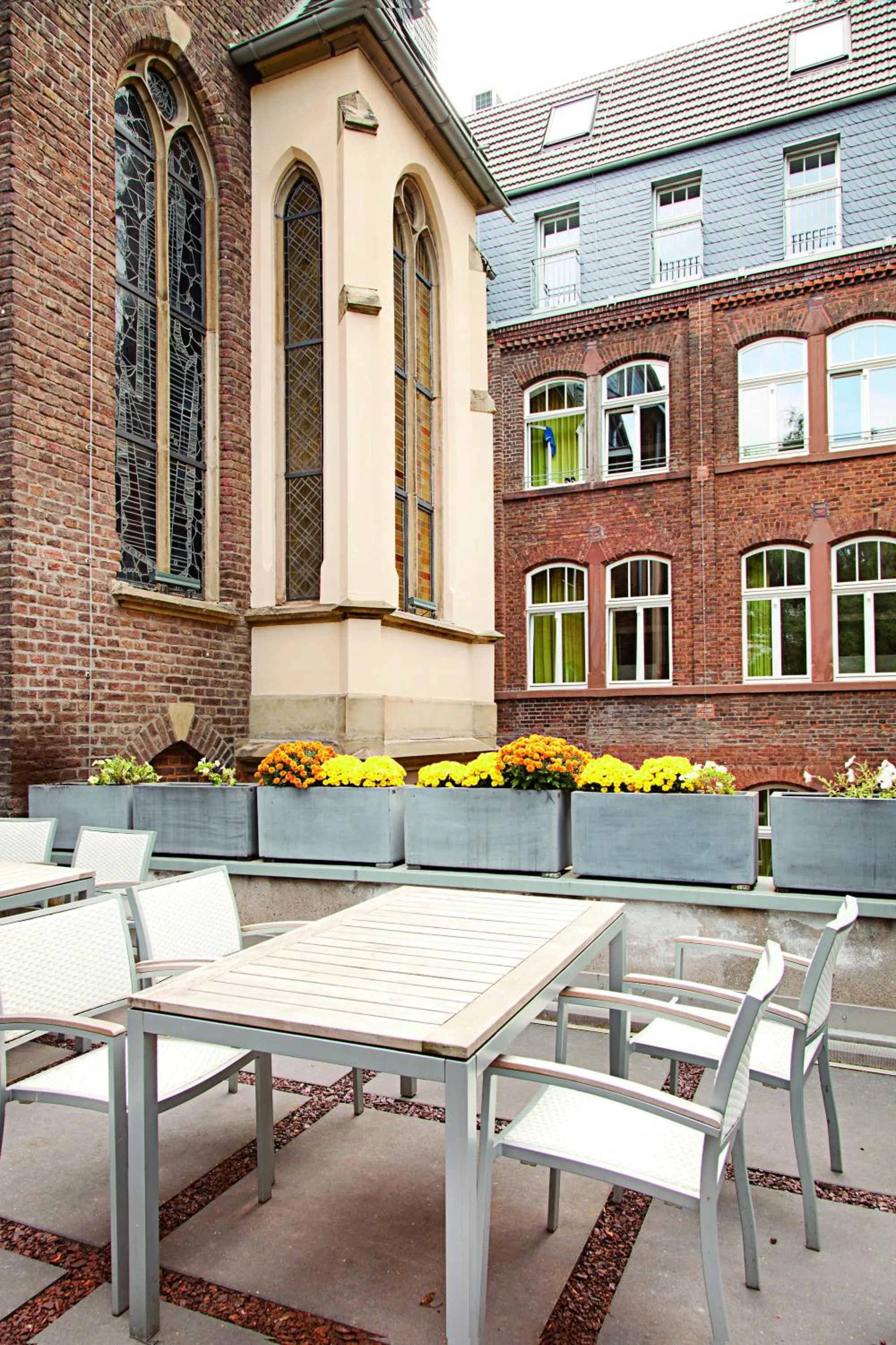 Restaurant/places to eat in HOPPER Hotel St. Josef