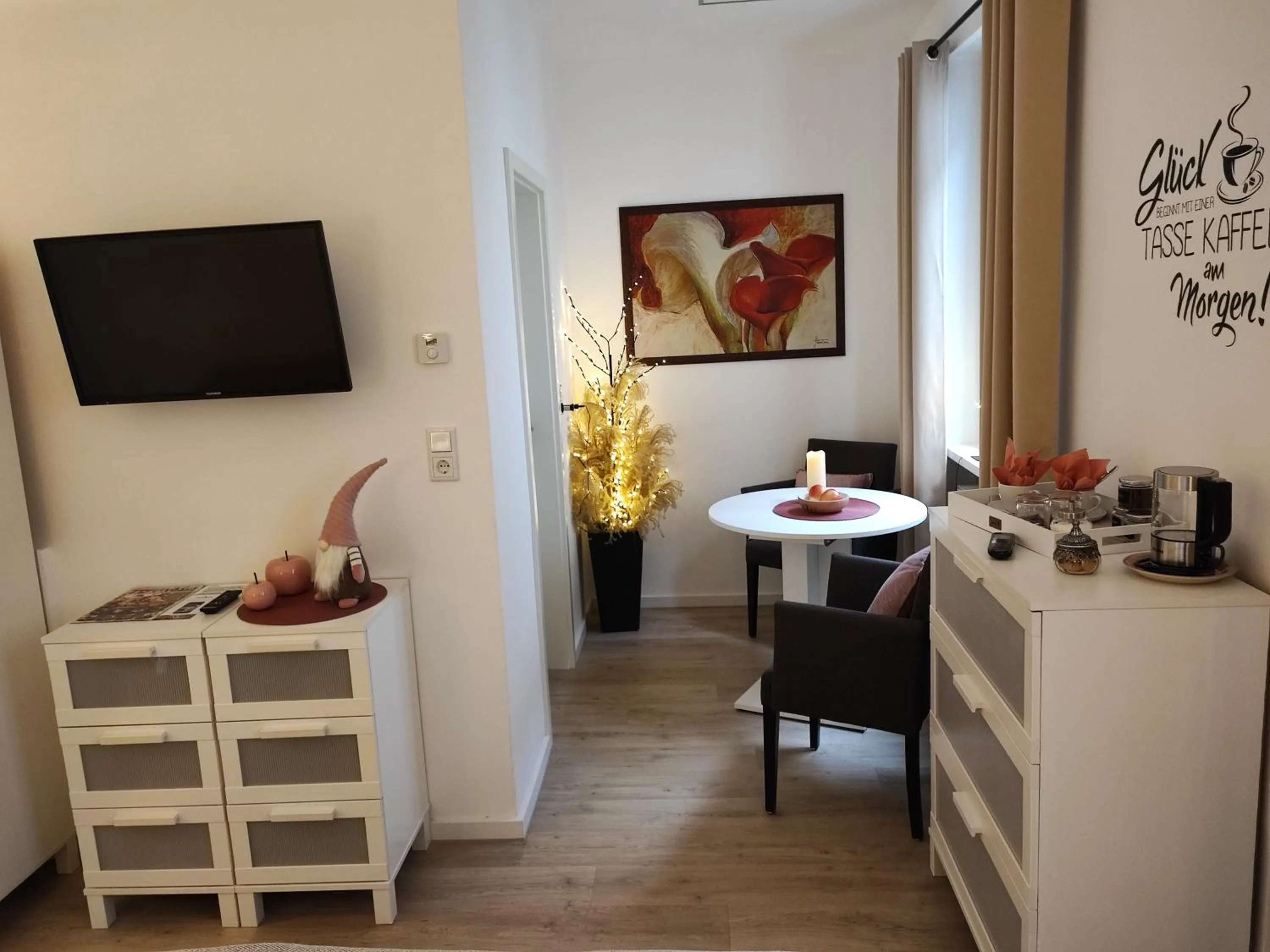Bedroom, TV/Entertainment Center in Altes Backhaus
