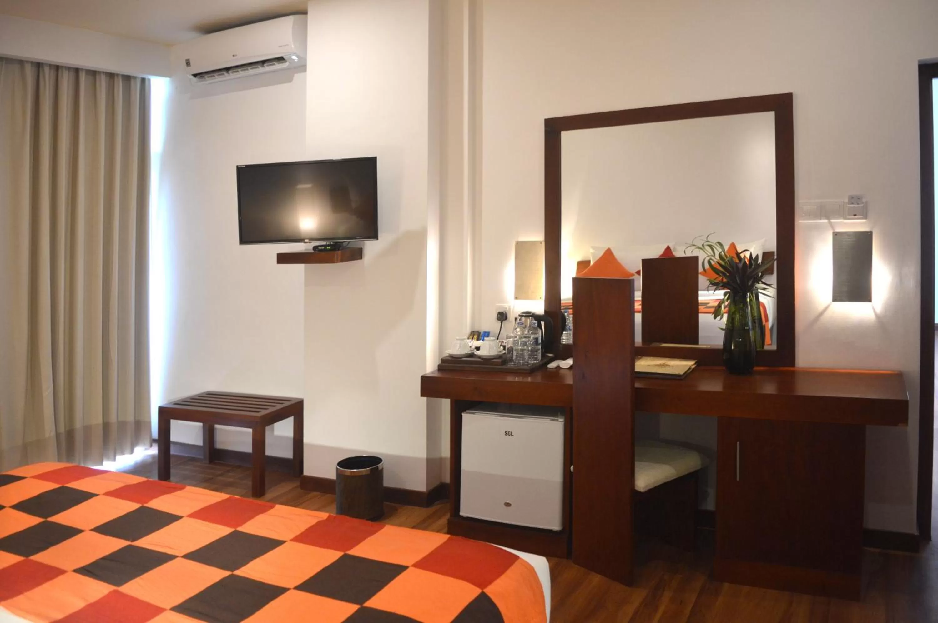 Bedroom, Bed in Mount Blue Kandy