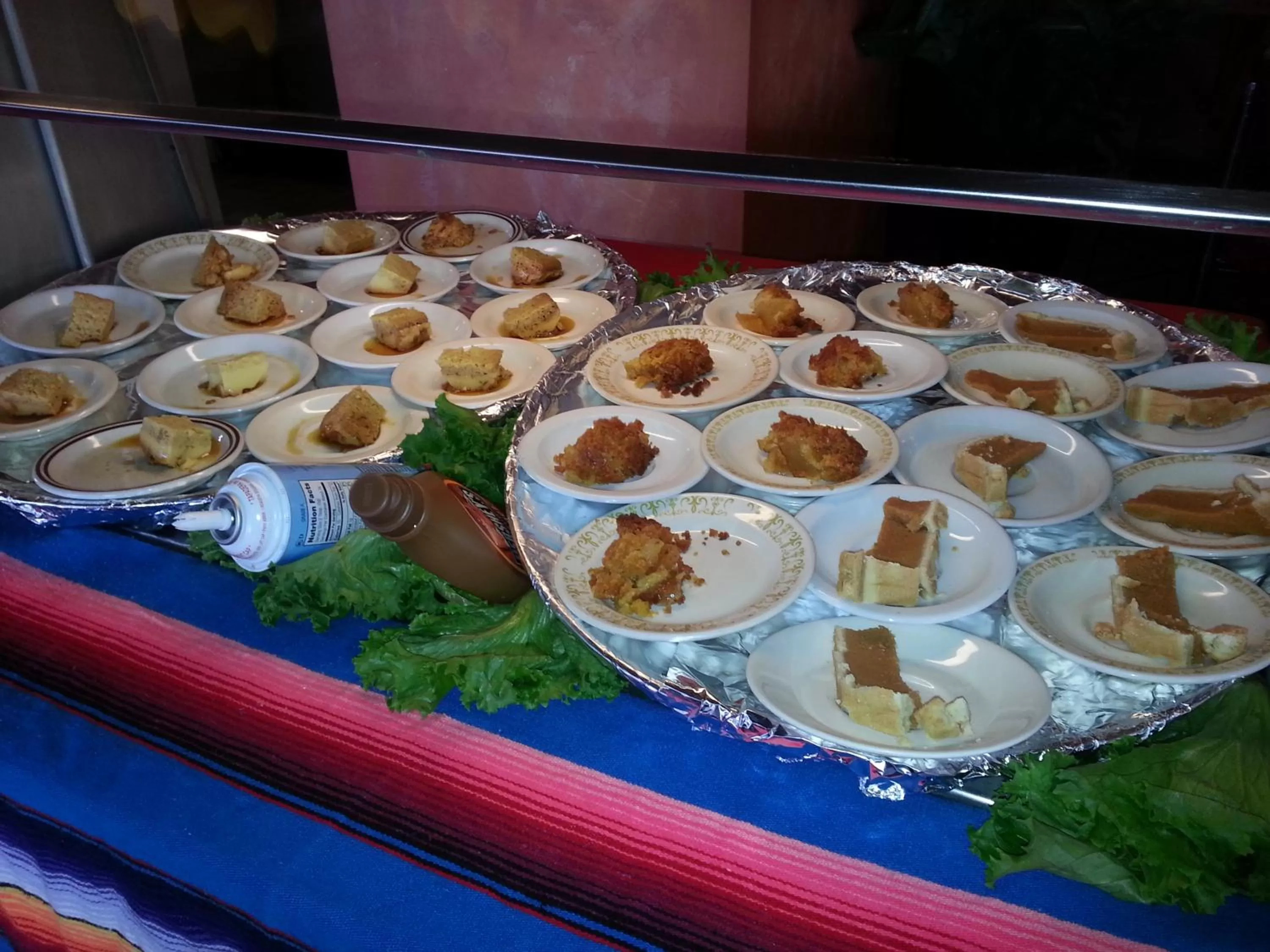 Food and drinks in Howard Johnson by Wyndham Raton