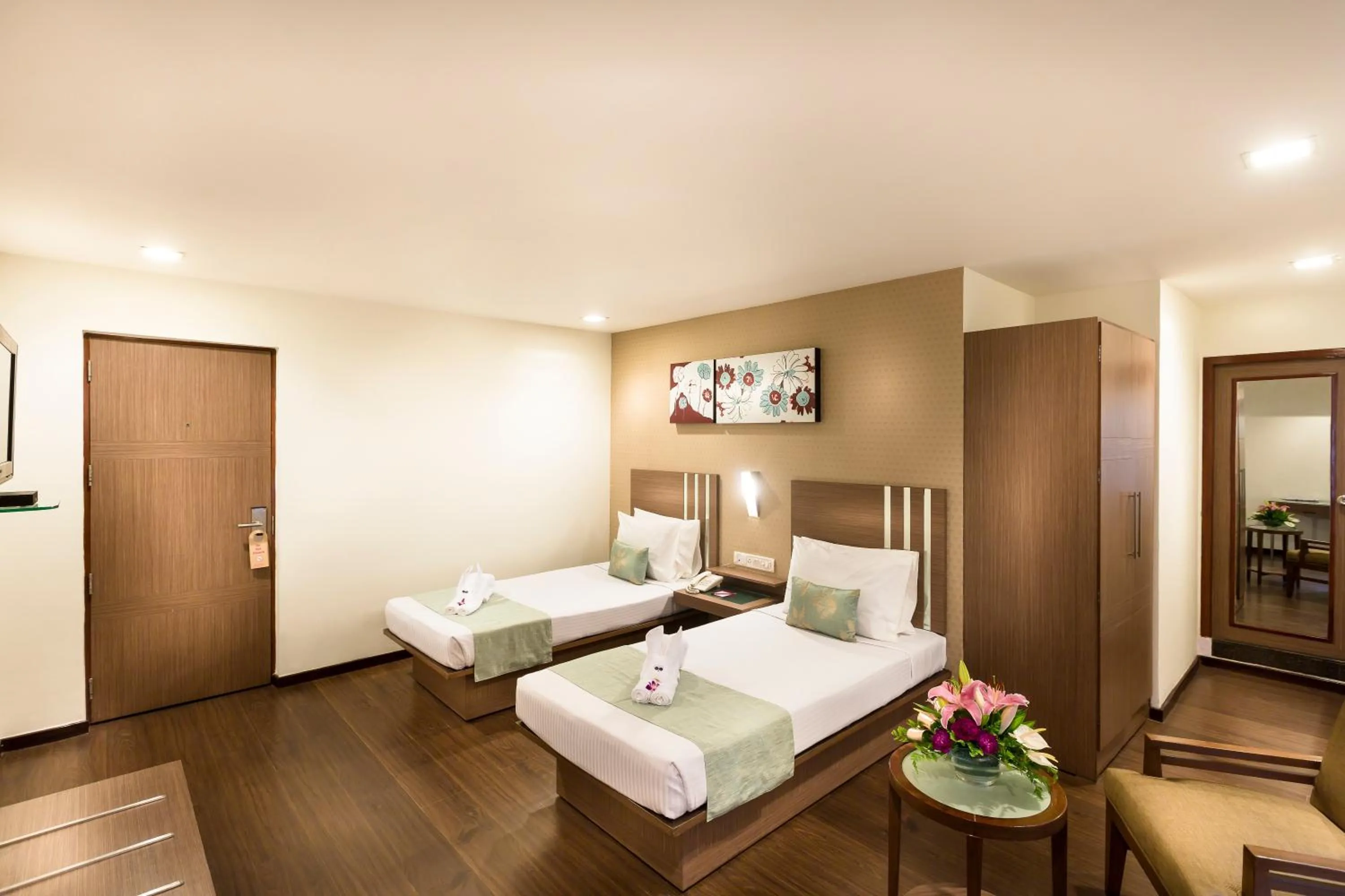 Bedroom, Bed in The Lotus Apartment Hotel, Venkatraman Street