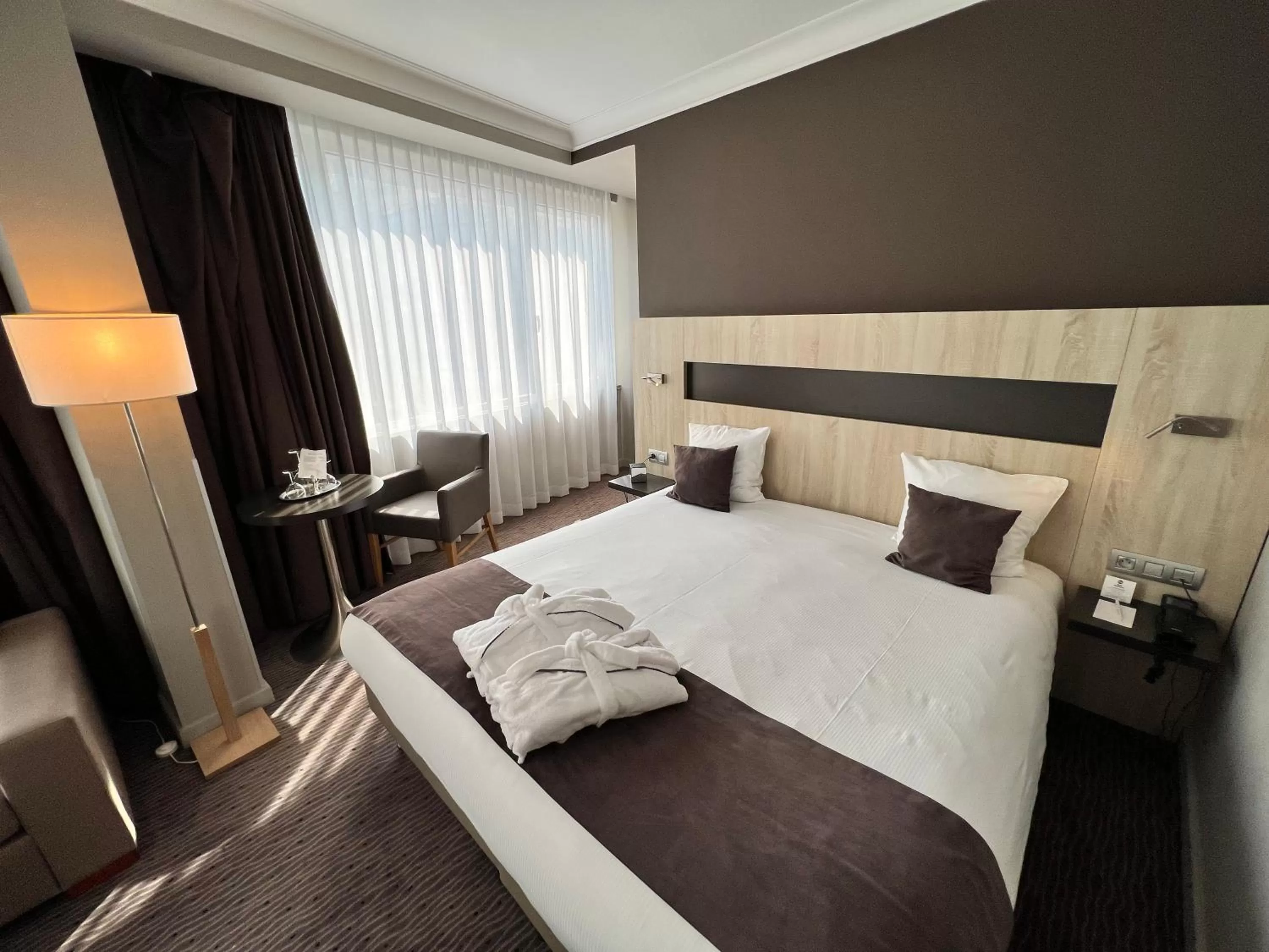 Double Room with Queen Bed in Best Western Hotel Royal Centre