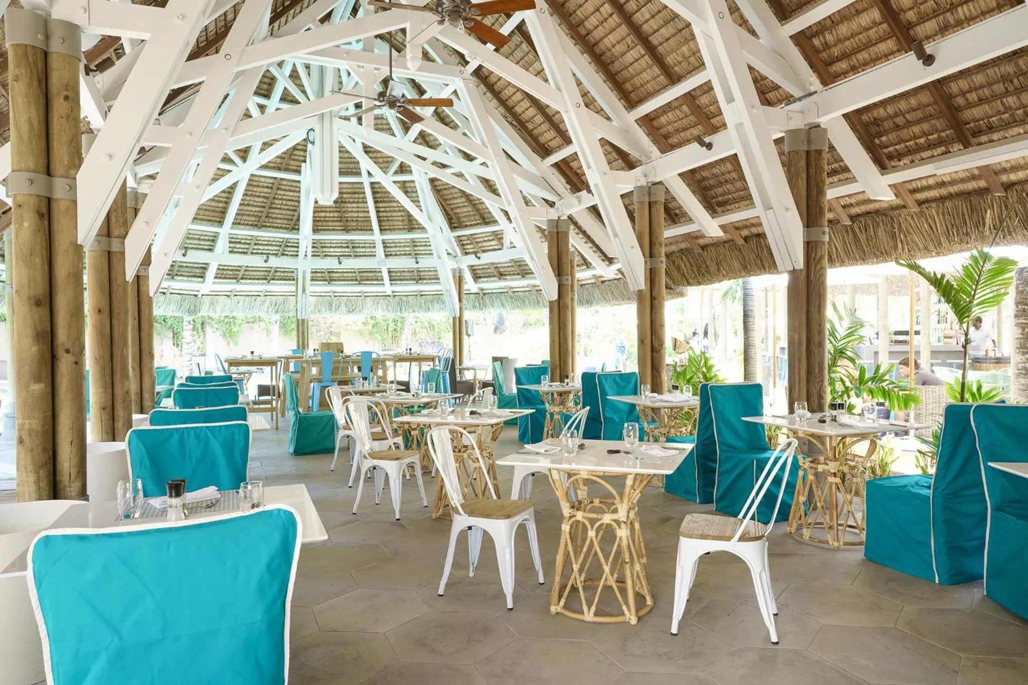 Restaurant/places to eat in Coin de Mire Attitude