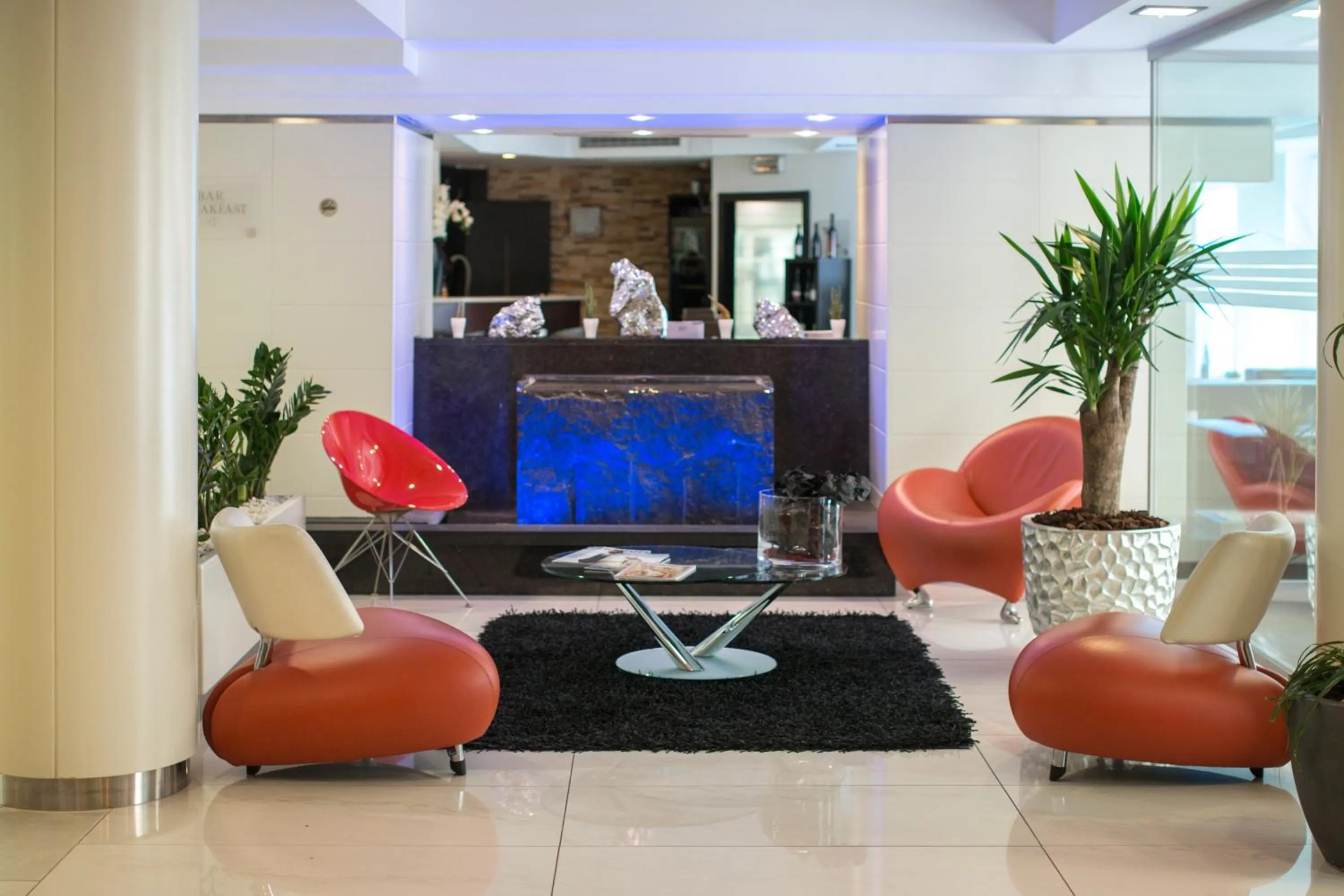 Lobby or reception in Best Western Plus Grand Hotel Victor Hugo