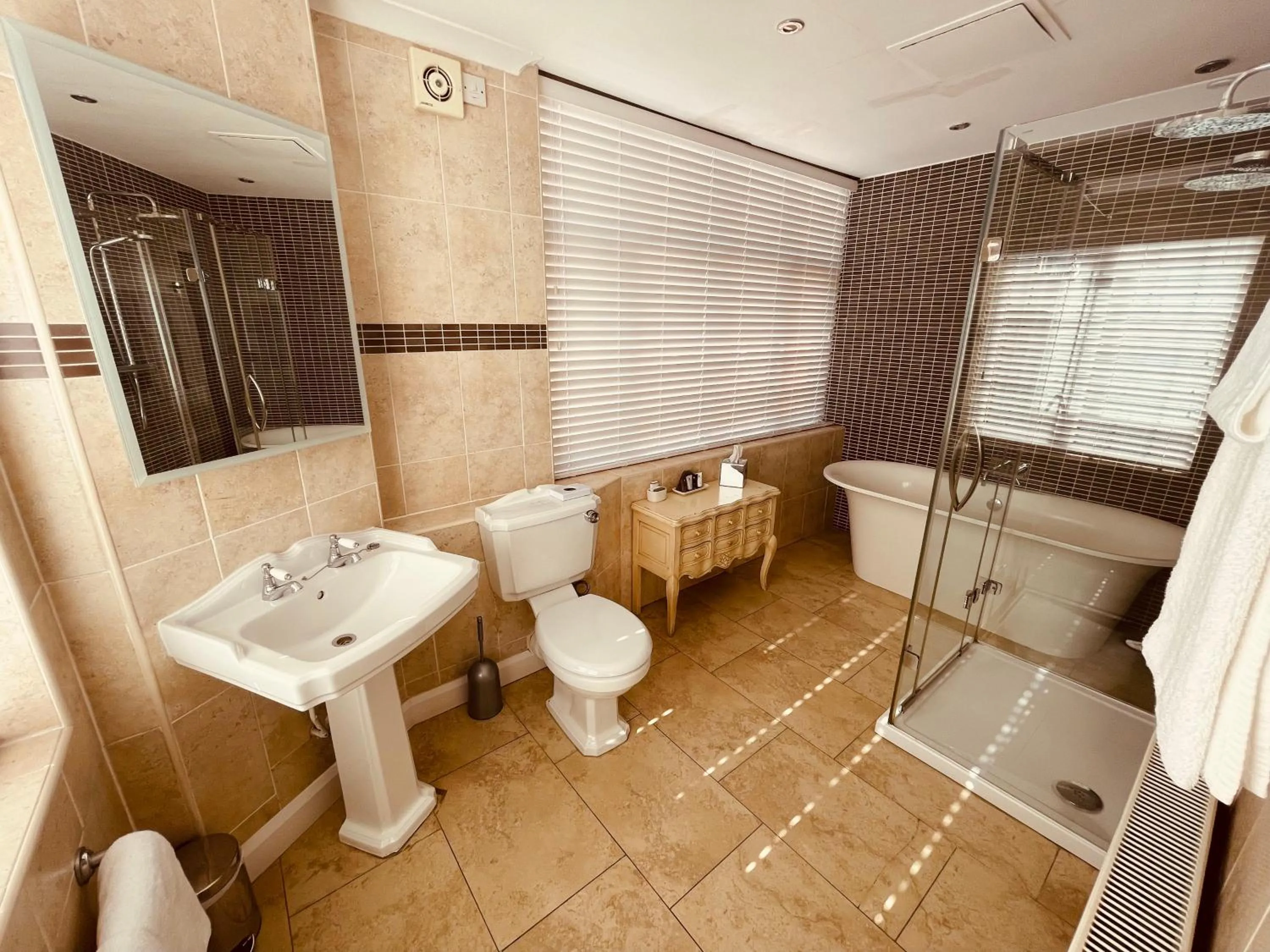 Shower in Nuthurst Grange Country House Hotel & Restaurant
