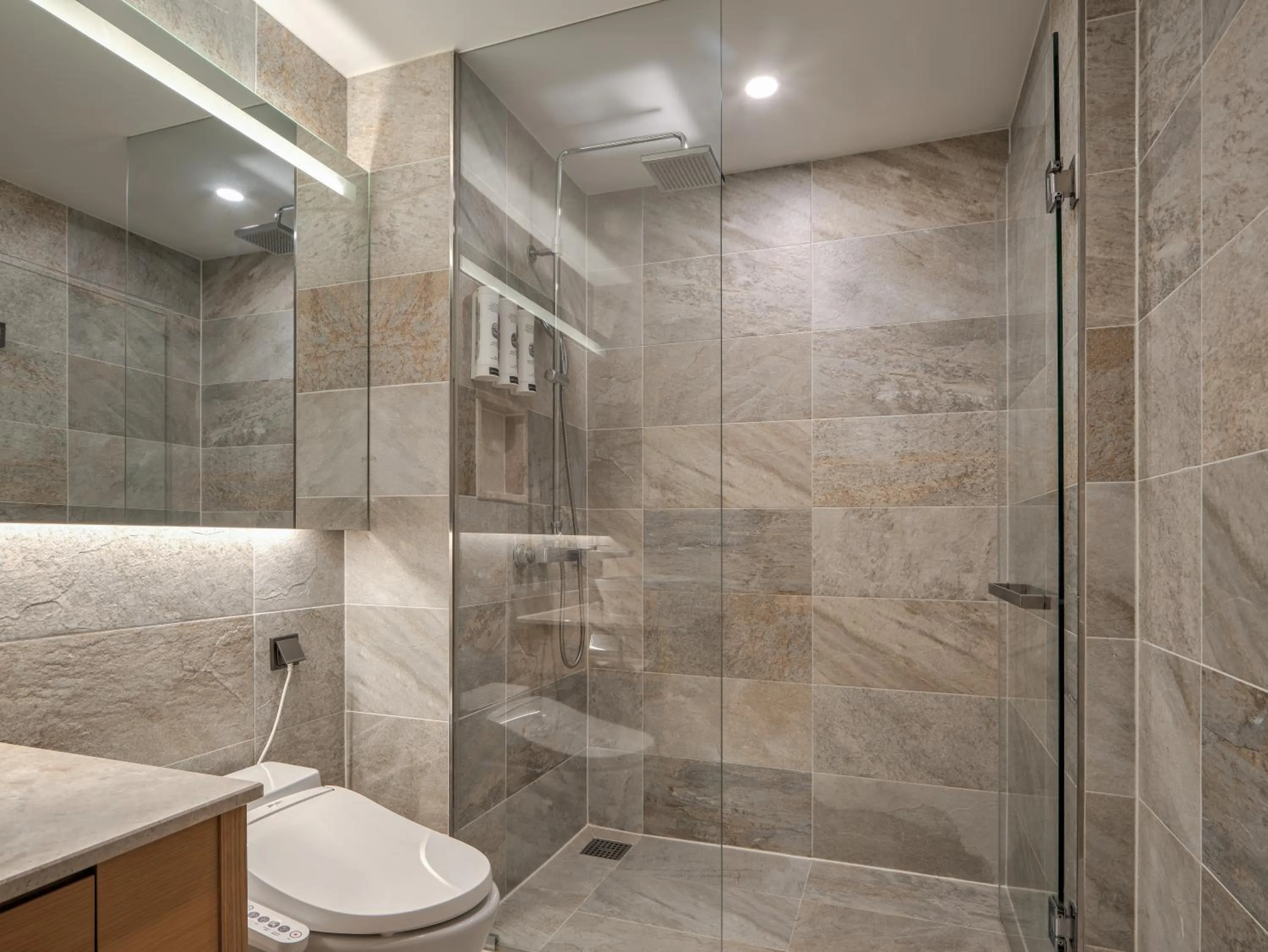 Bathroom in Sotetsu Hotels The Splaisir Seoul Dongdaemun