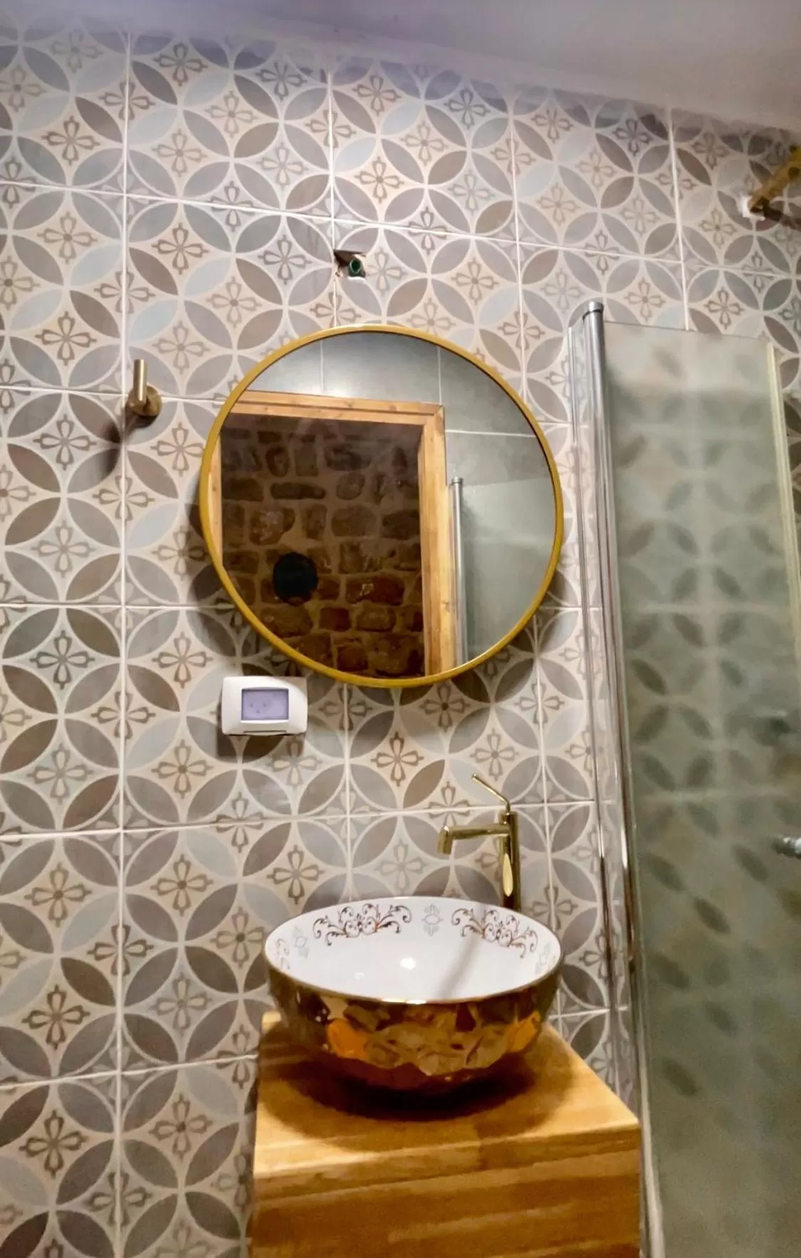 Bathroom in Hebi house