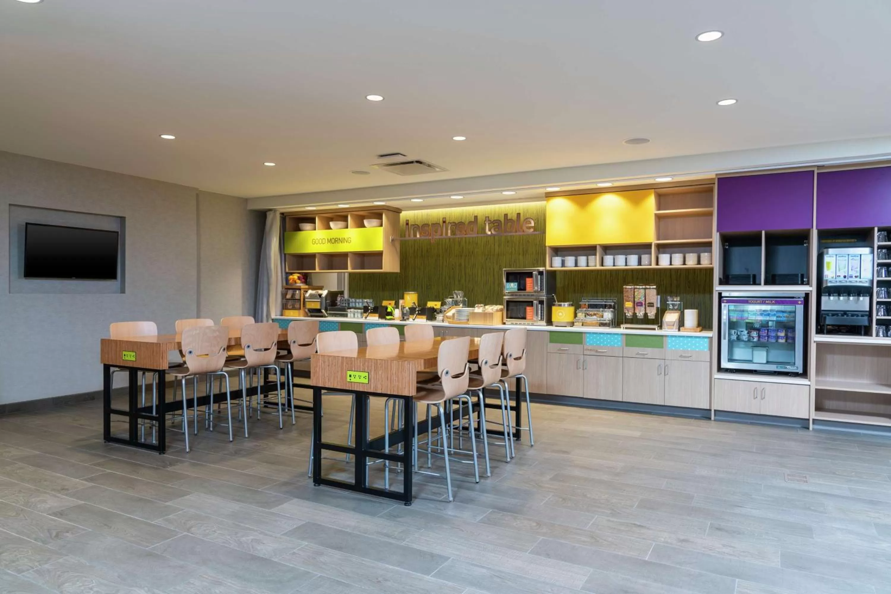 Breakfast in Home2 Suites By Hilton Appleton, Wi