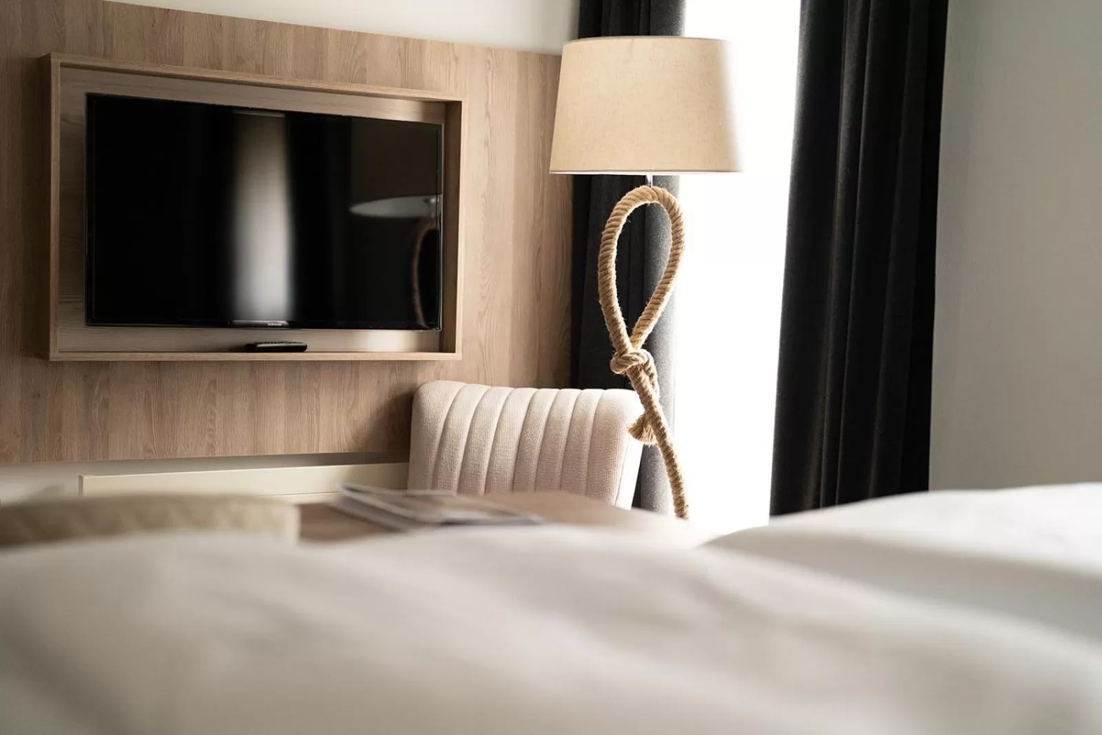 TV and multimedia, Bed in Boutiquehotel Thessoni Classic & Self service Residence Home Zürich