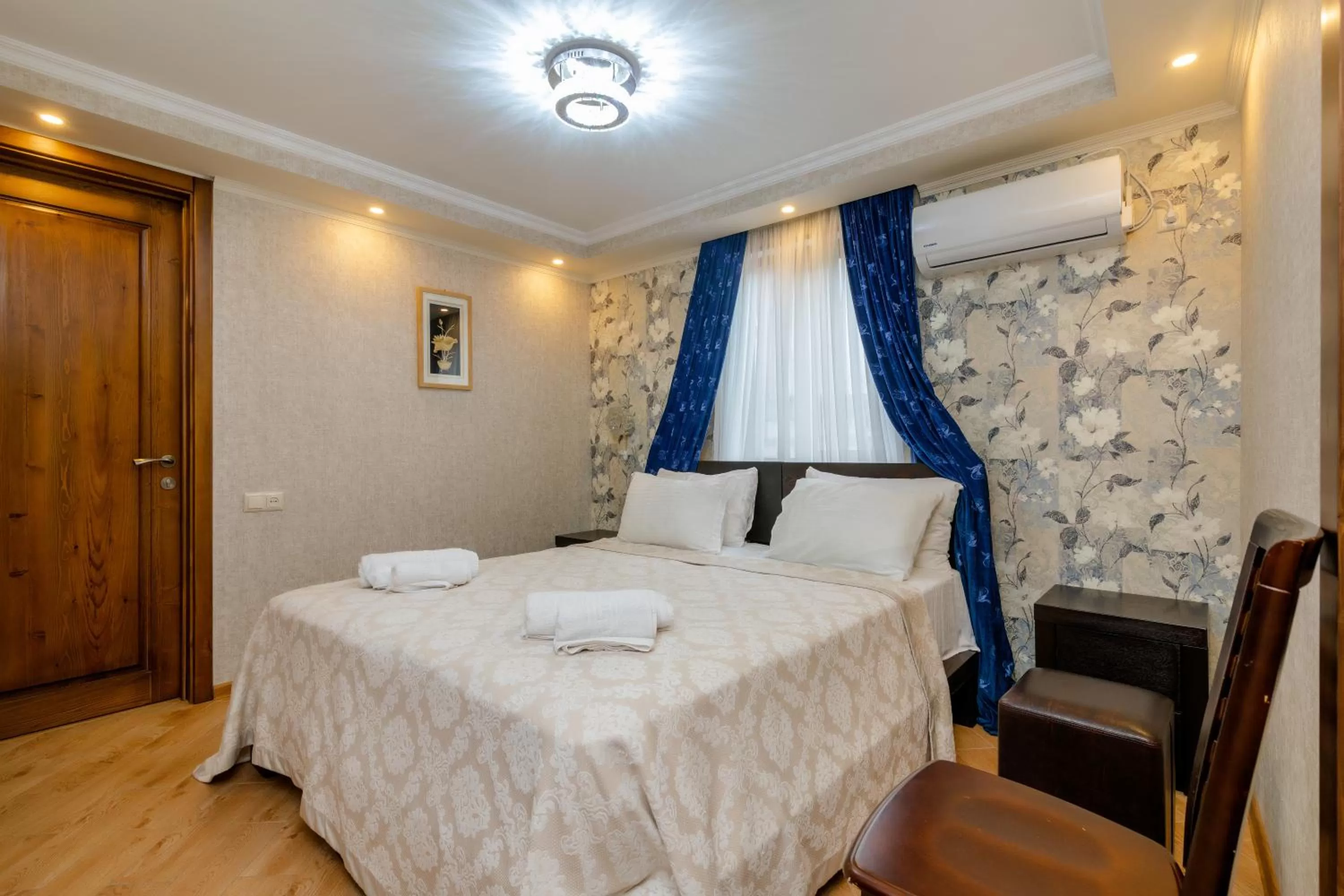 Bedroom, Bed in Borjomi Villa Roma