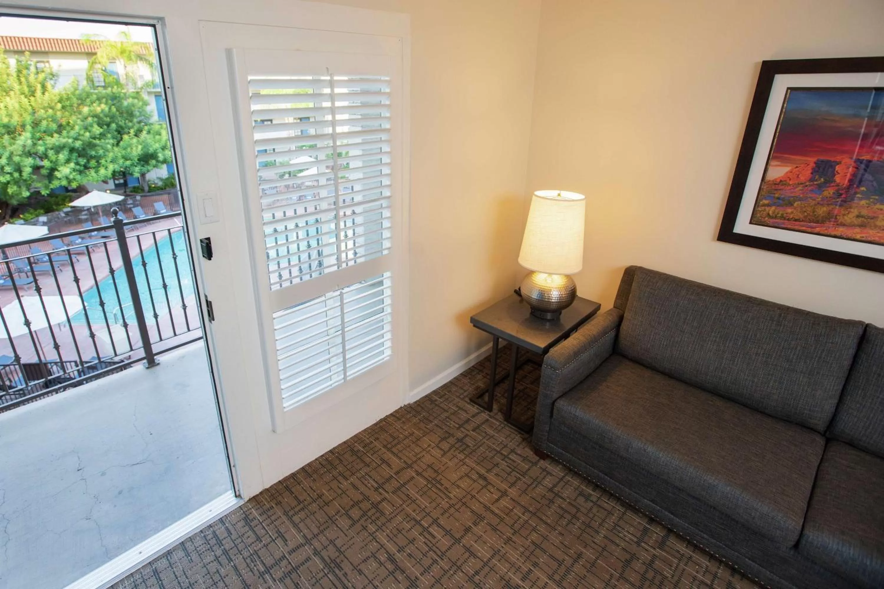 Living room in Embassy Suites by Hilton Scottsdale Resort