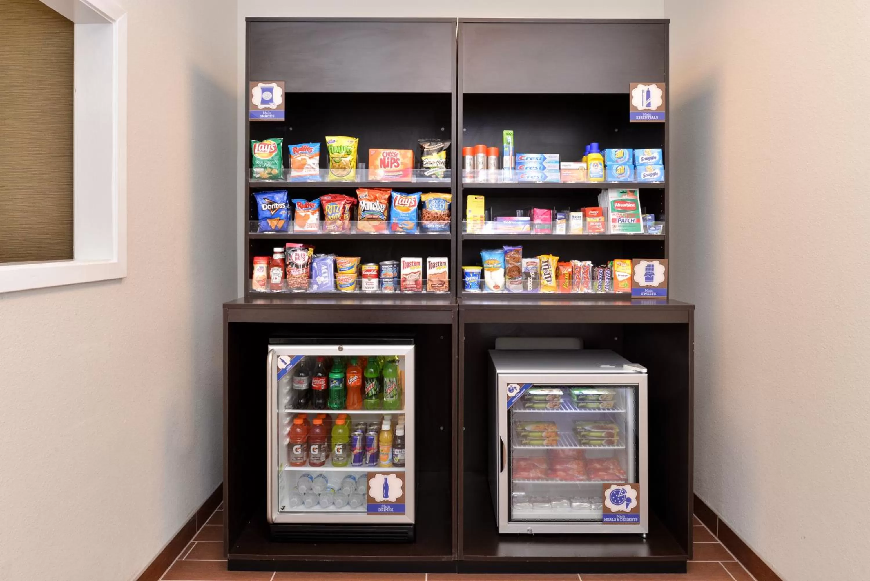 On-site shops in Sleep Inn & Suites Meridian - Bonita Lakes