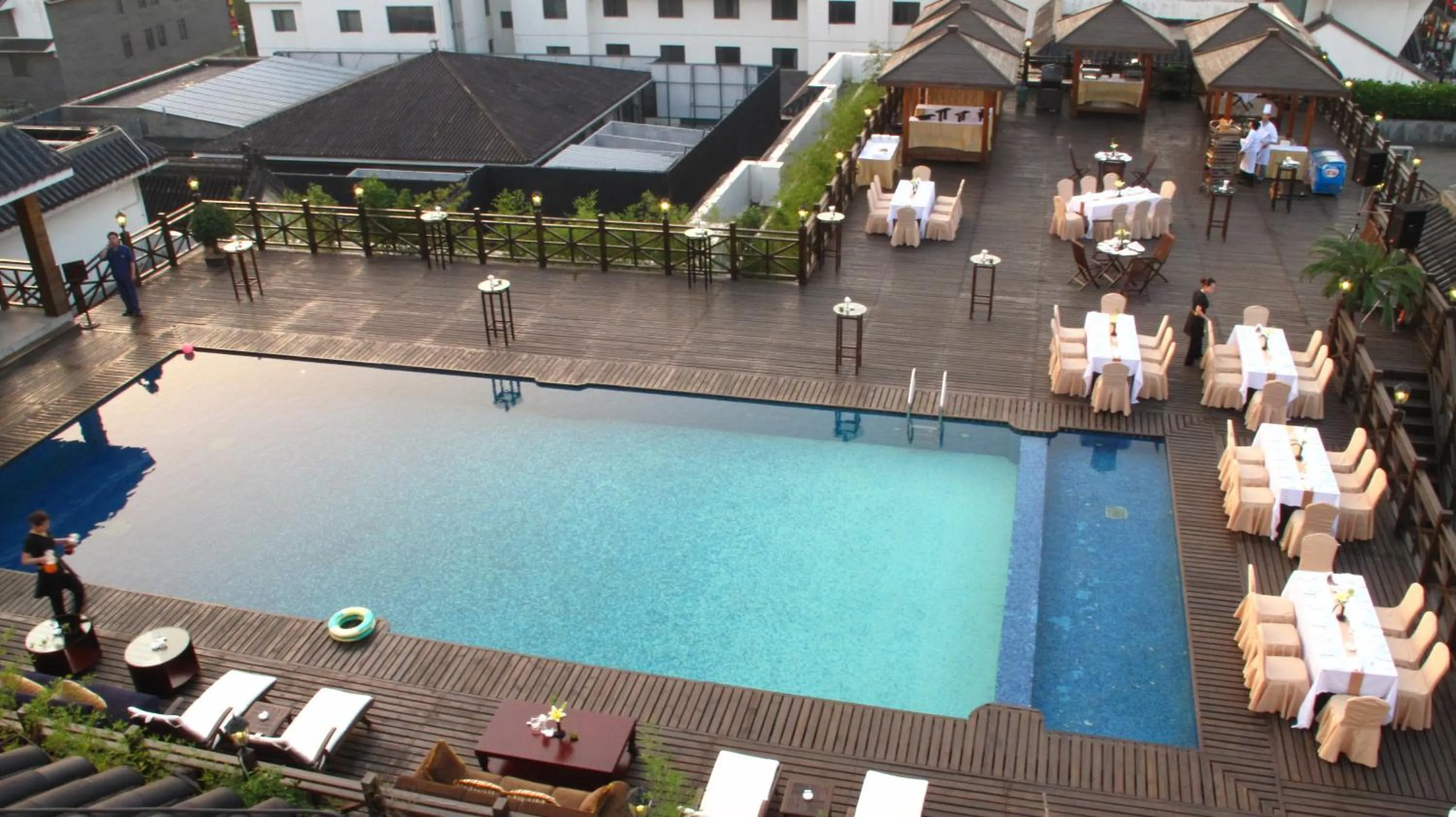 Swimming pool in Wyndham Garden Suzhou