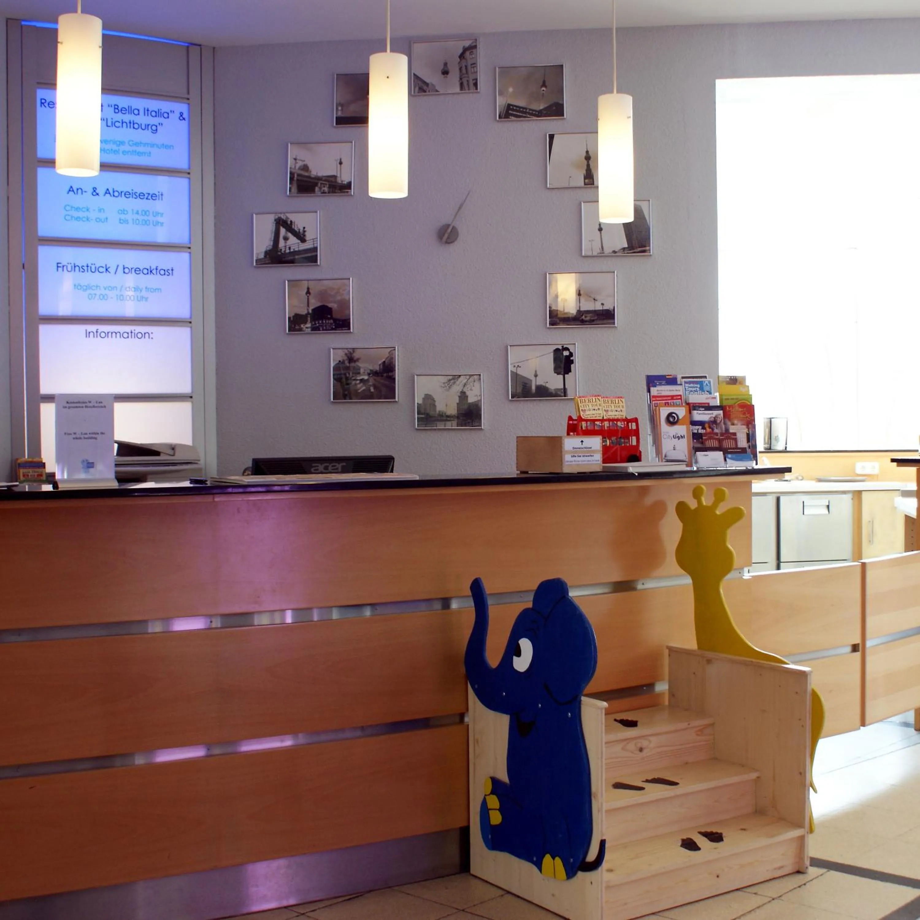 Lobby or reception in Familienhotel Citylight