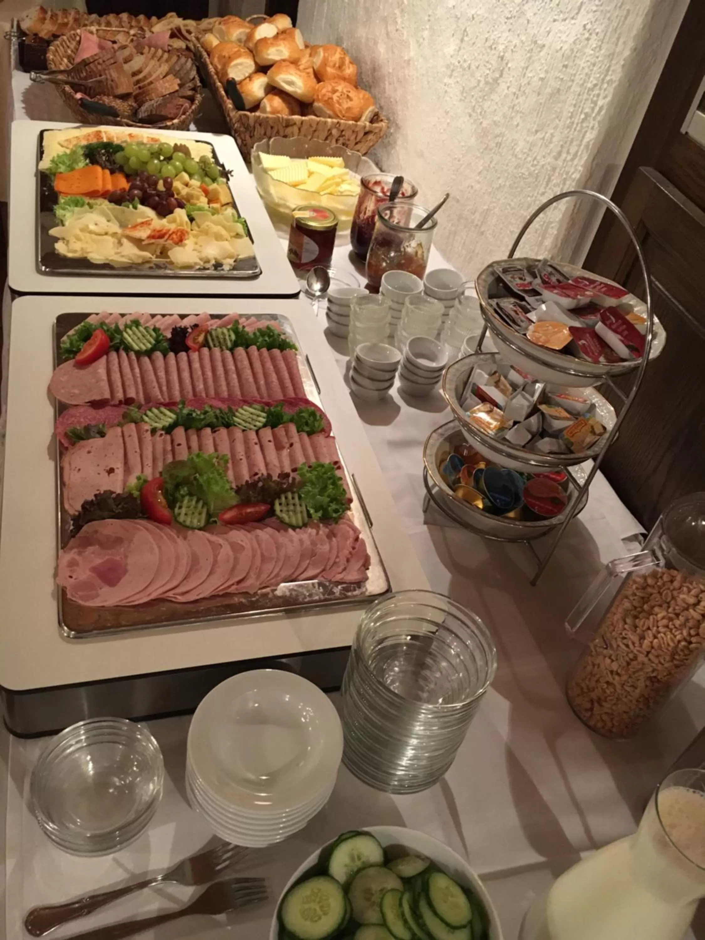 Buffet breakfast in Bäckerei Konditorei Frühstückspension WAGNER