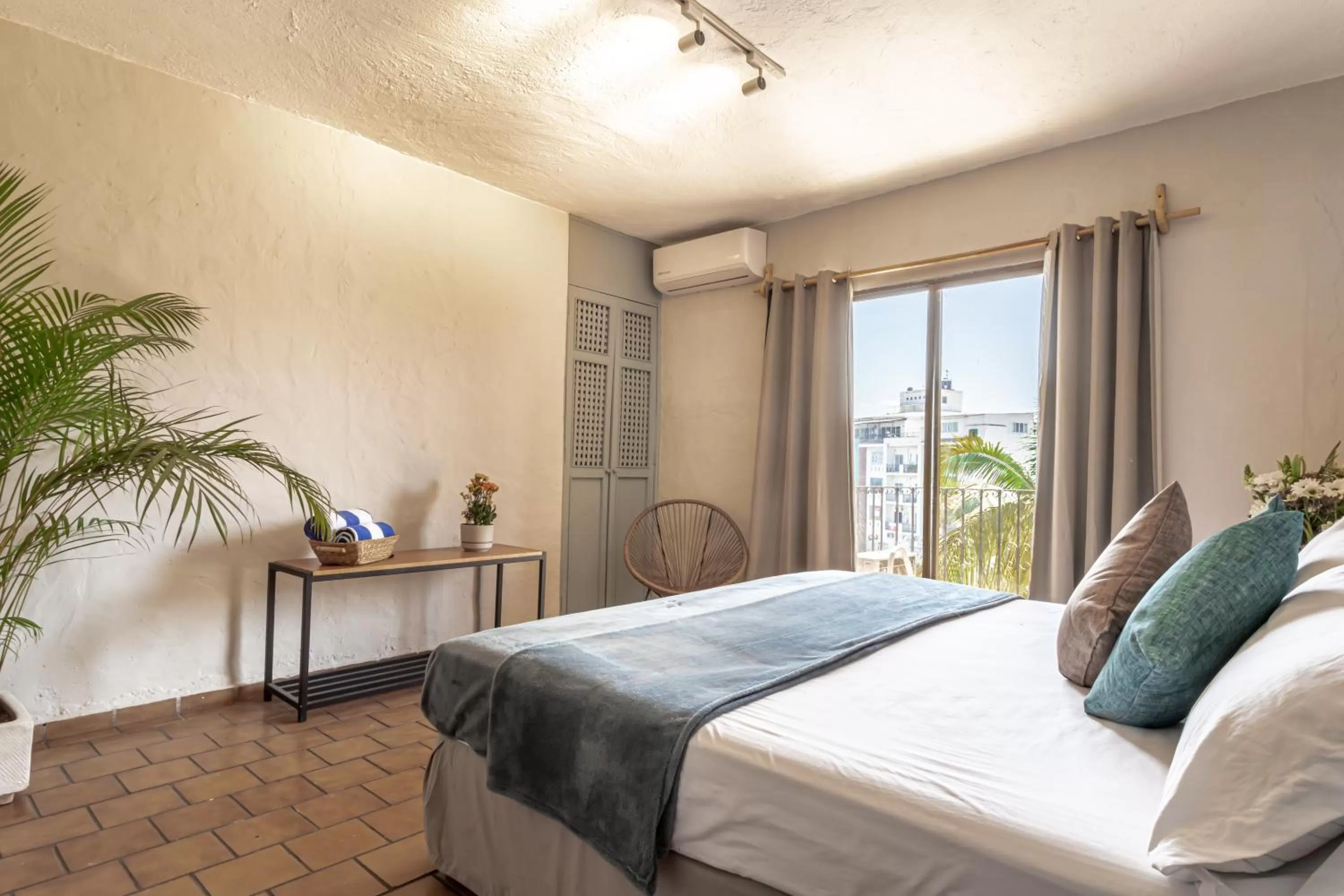 Photo of the whole room in Soy Local Puerto Vallarta