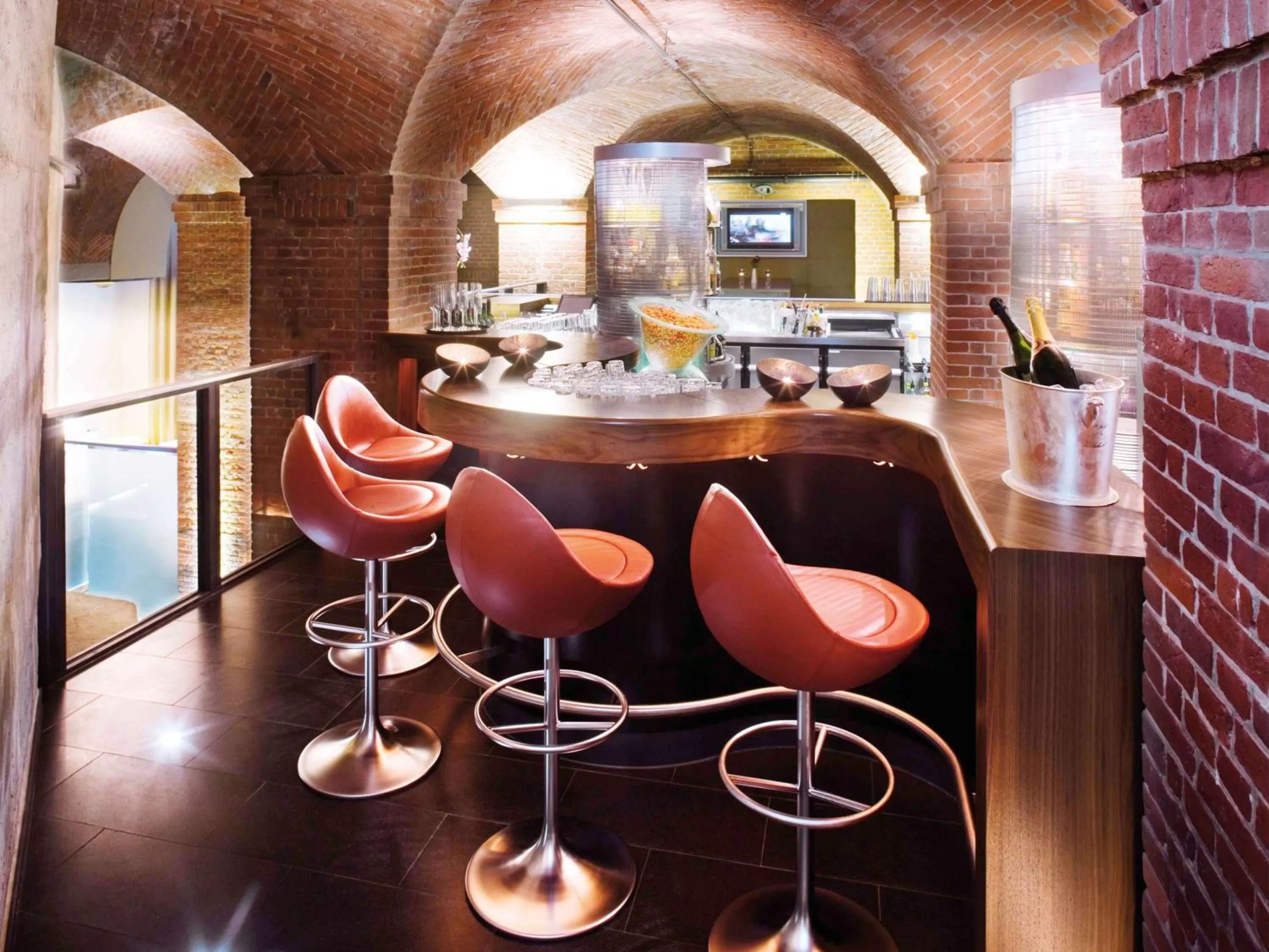 Restaurant/places to eat in MÖVENPICK Hotel Hamburg City