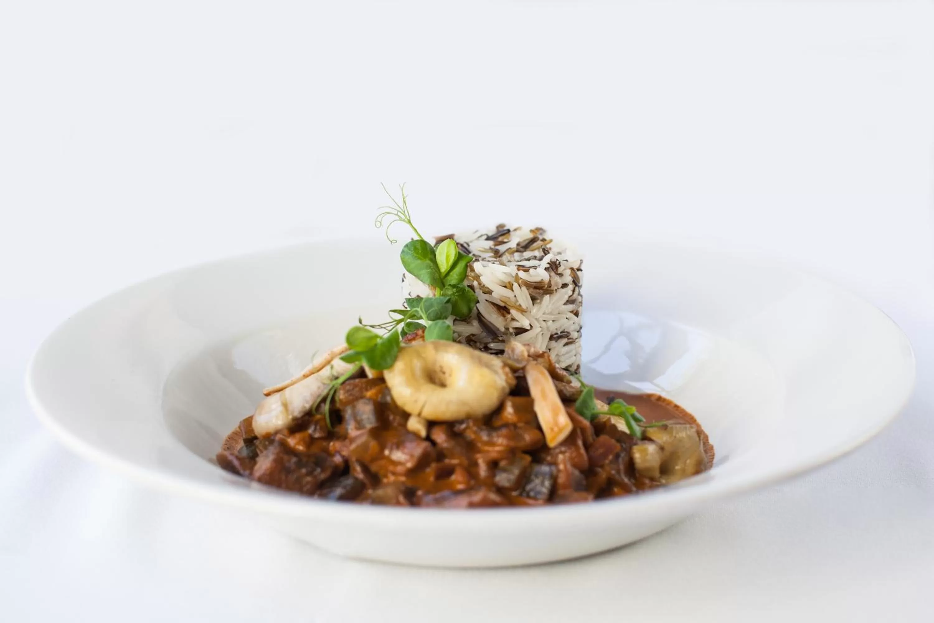 Food and drinks in Crown Lodge Hotel