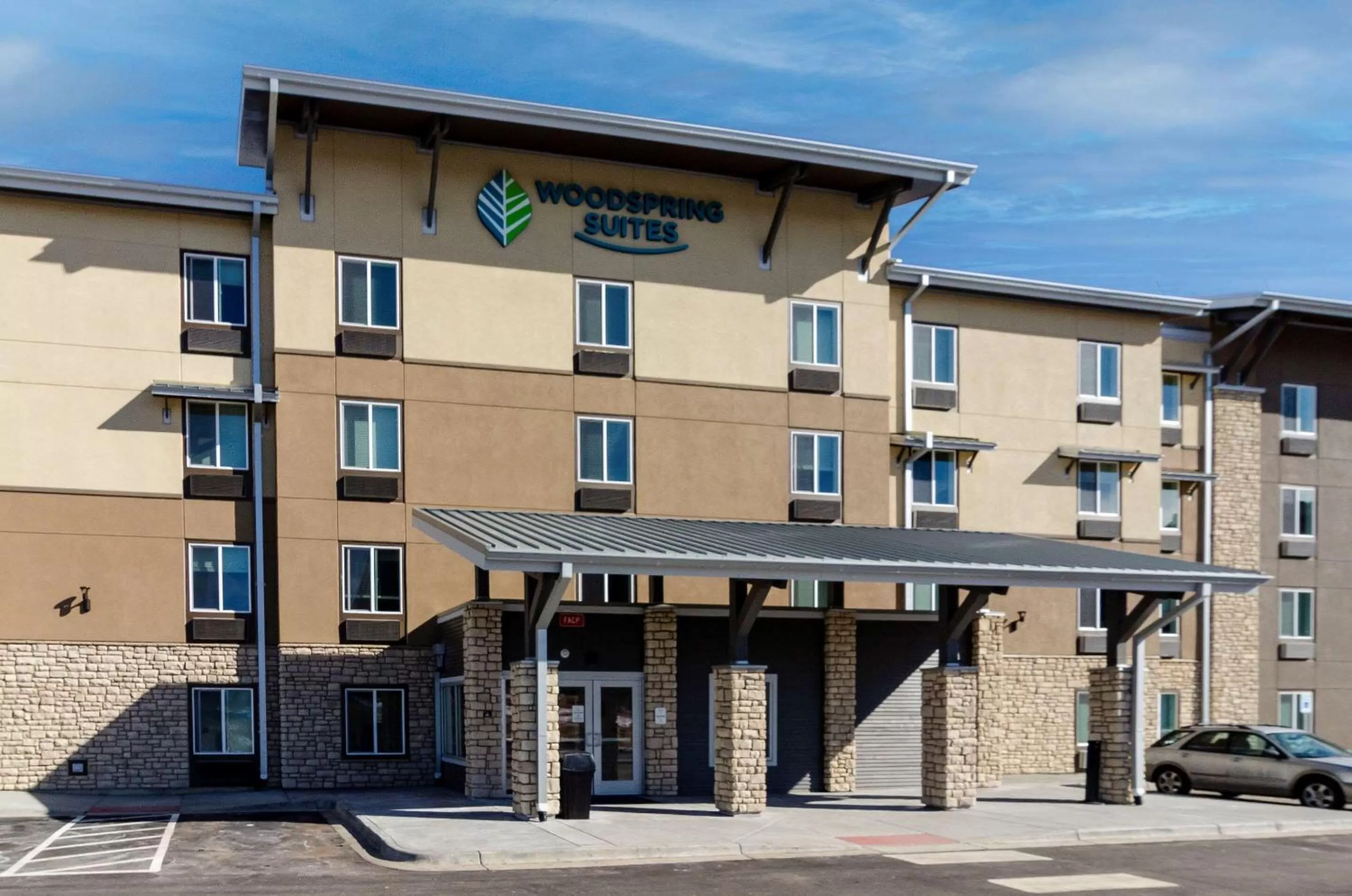 Property building in WoodSpring Suites Broomfield-Westminster