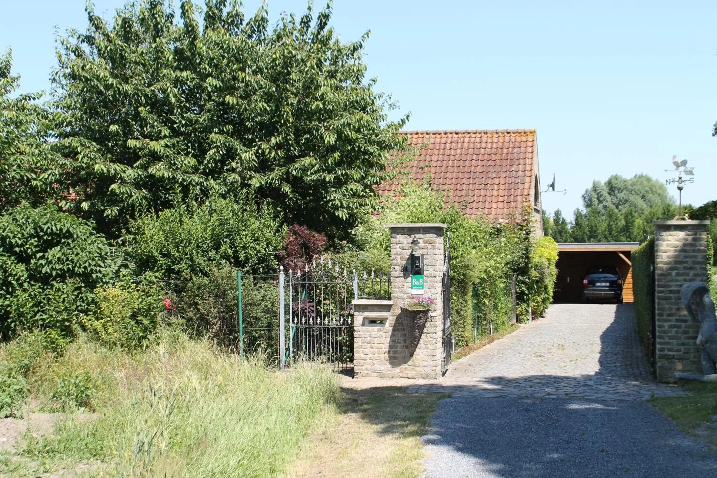 Facade/entrance in Ateljee Devlaux