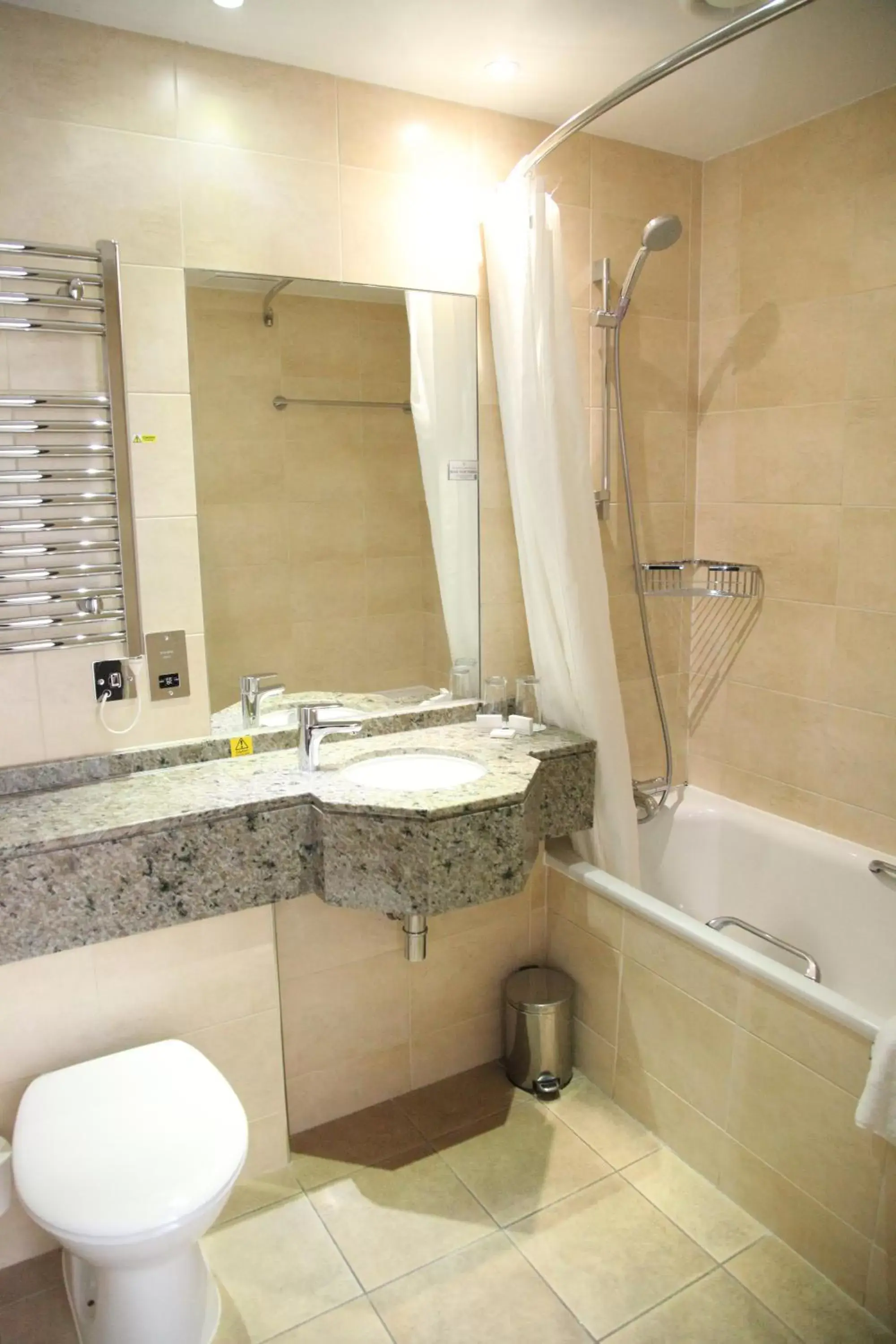 Classic Twin Room in Gonville Hotel Classic Twin Room in Gonville Hotel