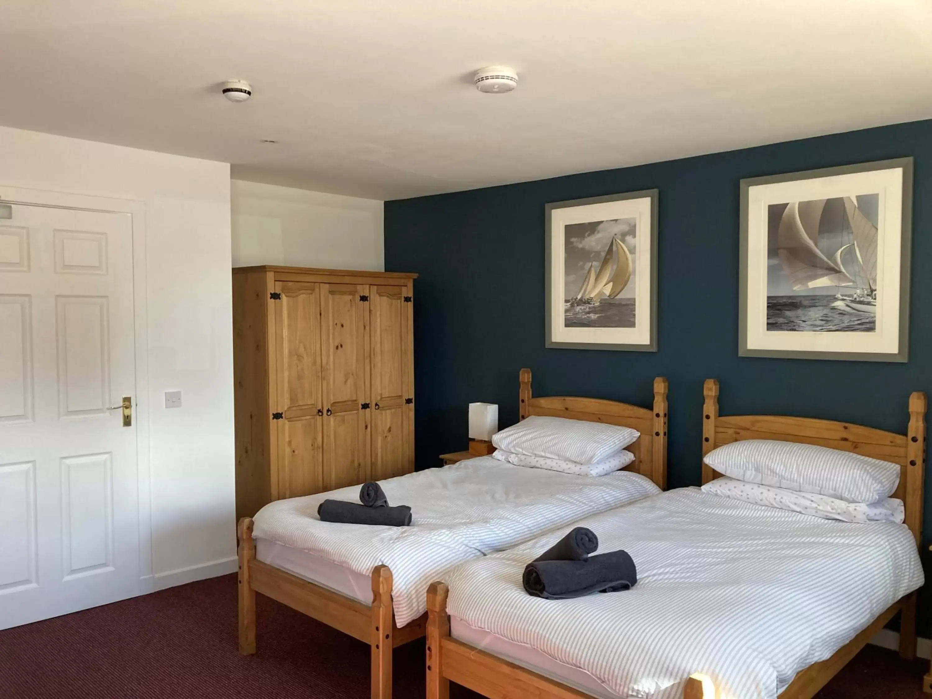Family Room - Disability Access in Dunstaffnage Marina Suites and Lodges Family Room - Disability Access in Dunstaffnage Marina Suites and Lodges
