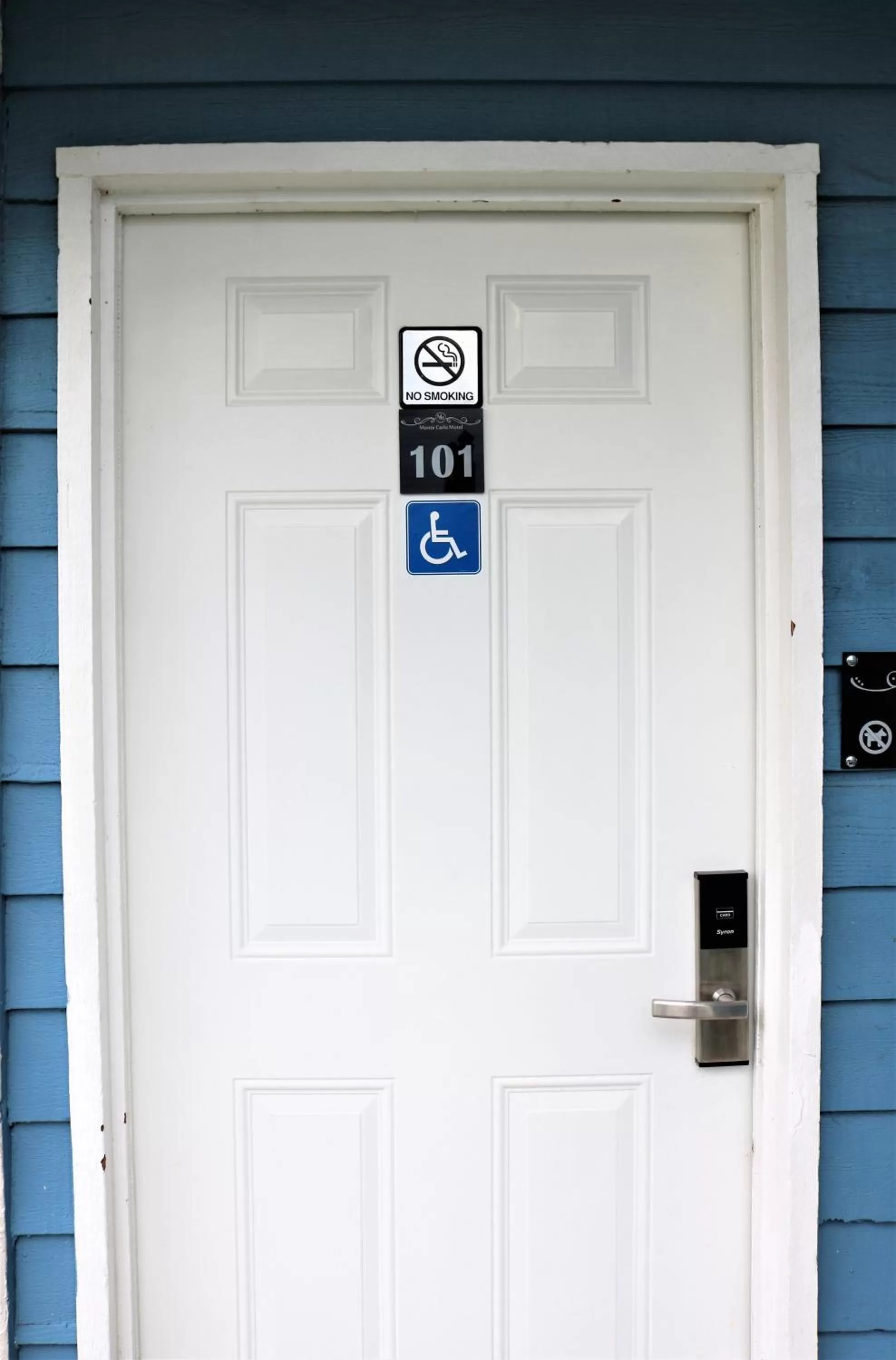 Decorative detail in Monte Carlo Inn- Near Disney