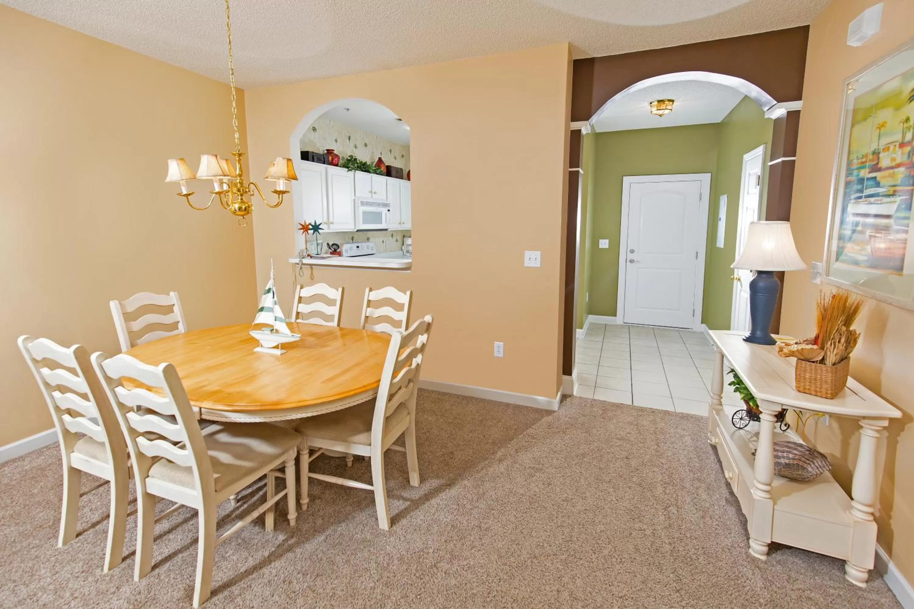 Dining area in Barefoot Resort Golf & Yacht Club Villas