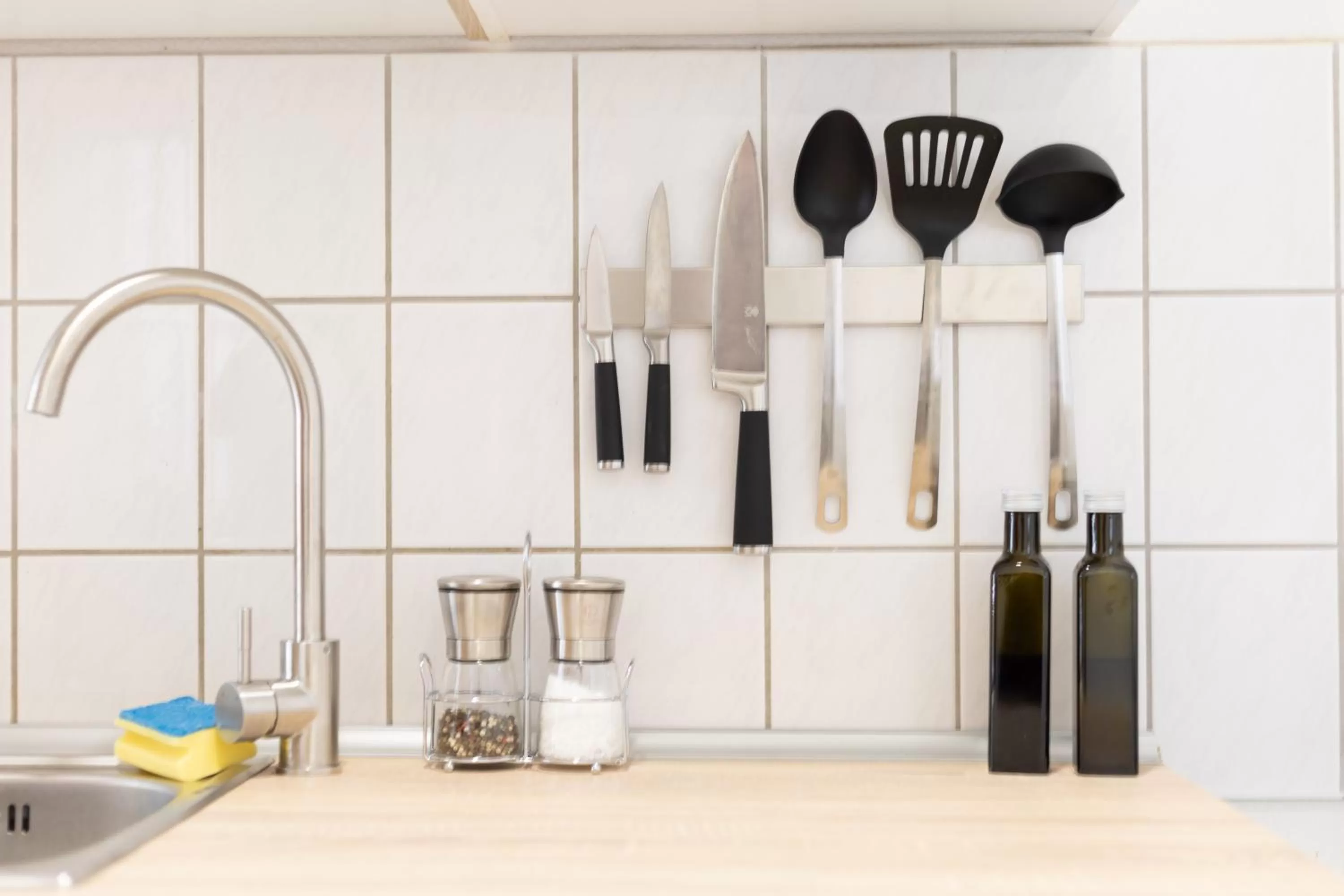 Kitchen or kitchenette in Apartments an der Oper - Innenstadt - Zentral - Küche - Wifi - Powered by Ko-Living