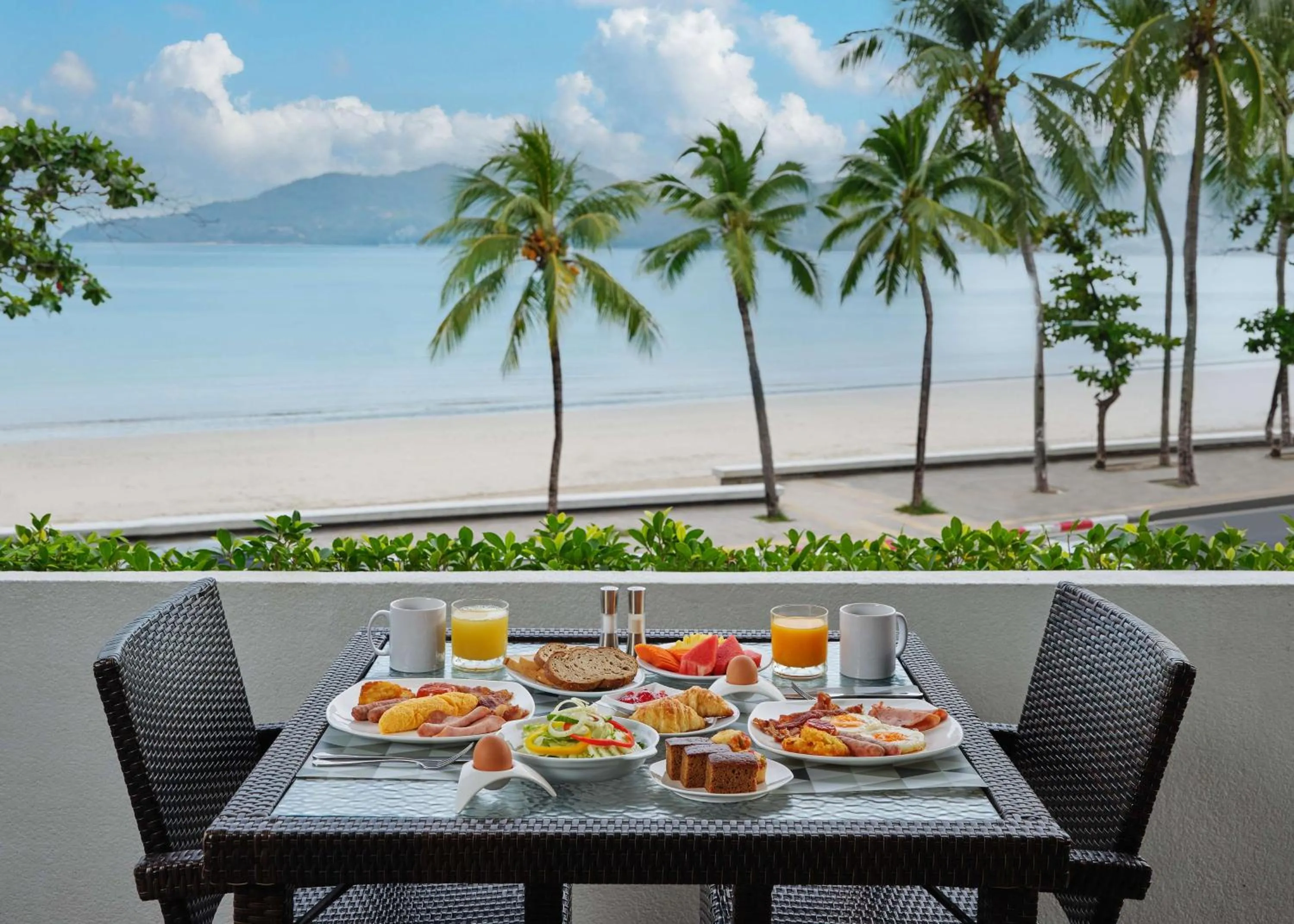 Restaurant/places to eat in Homm Bliss Southbeach Patong