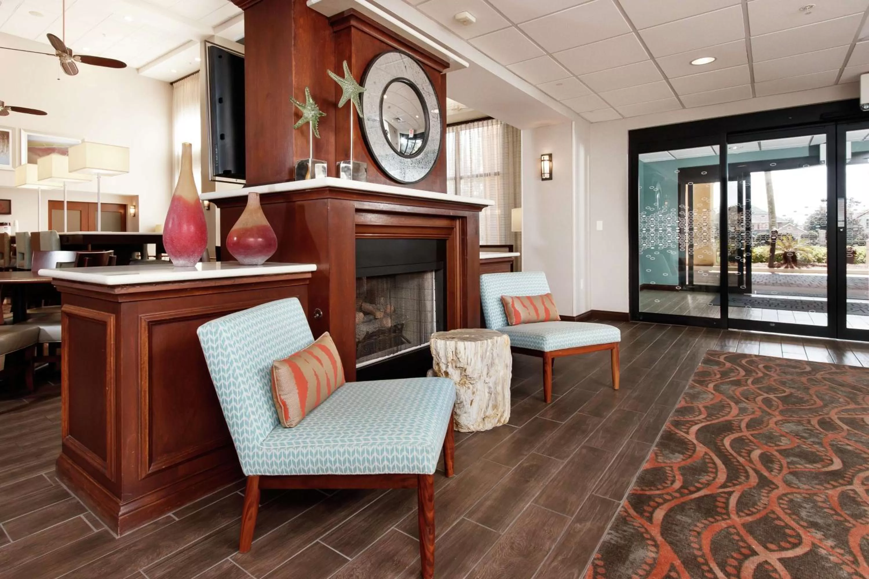 Lobby or reception in Hampton Inn & Suites Navarre
