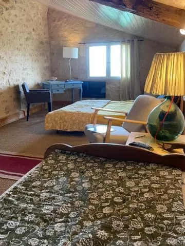 Bed in Le Prieuré de Saint Pierre