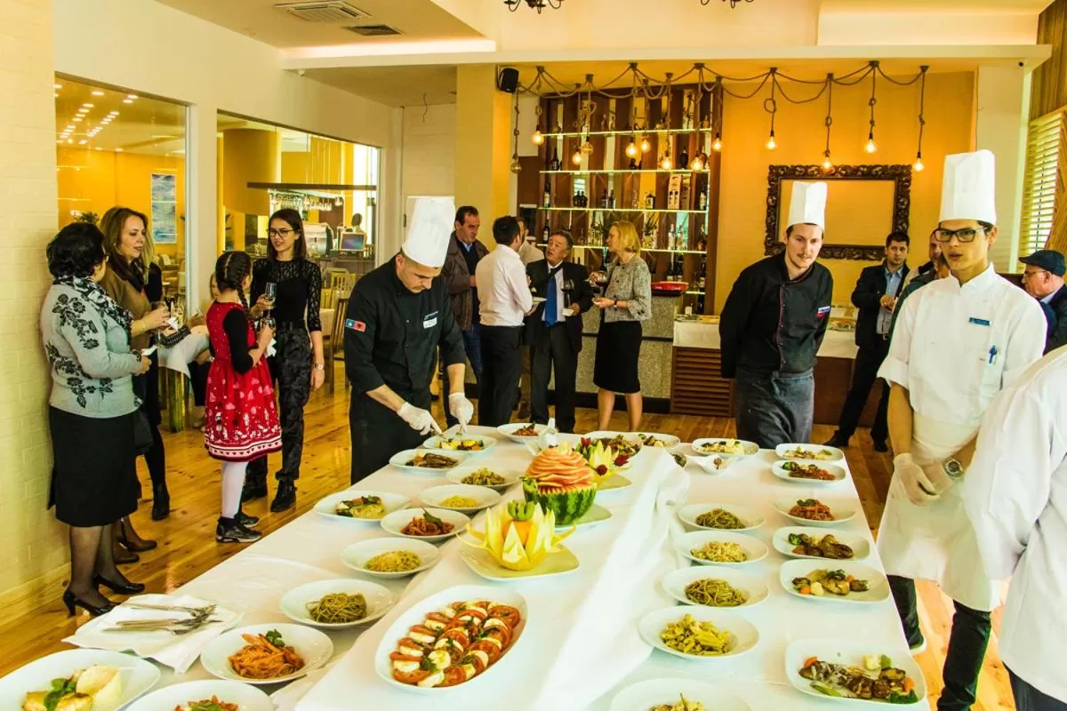 Restaurant/places to eat in Best Western Hotel Galla