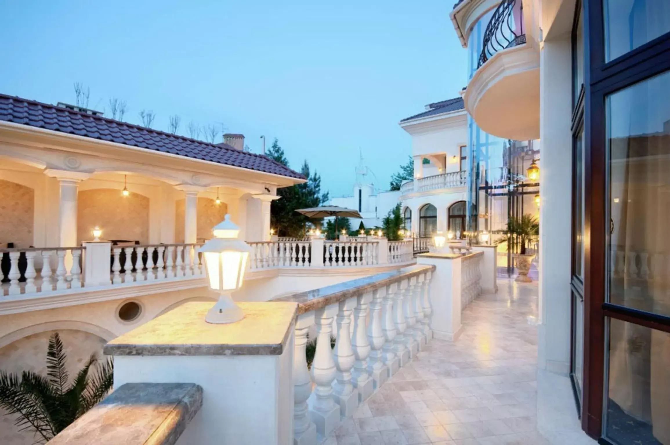 Suite with Terrace and Pool View in Villa le Premier Maestro Suite with Terrace and Pool View in Villa le Premier Maestro